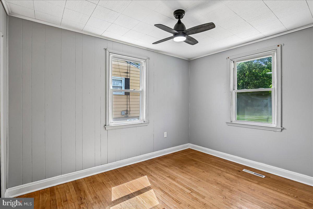 LANDSDOWNE - Residential
