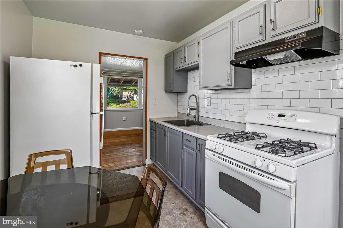 LANDSDOWNE - Residential