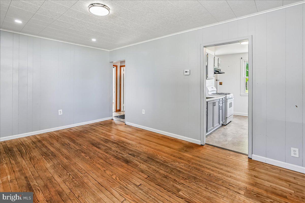 LANDSDOWNE - Residential