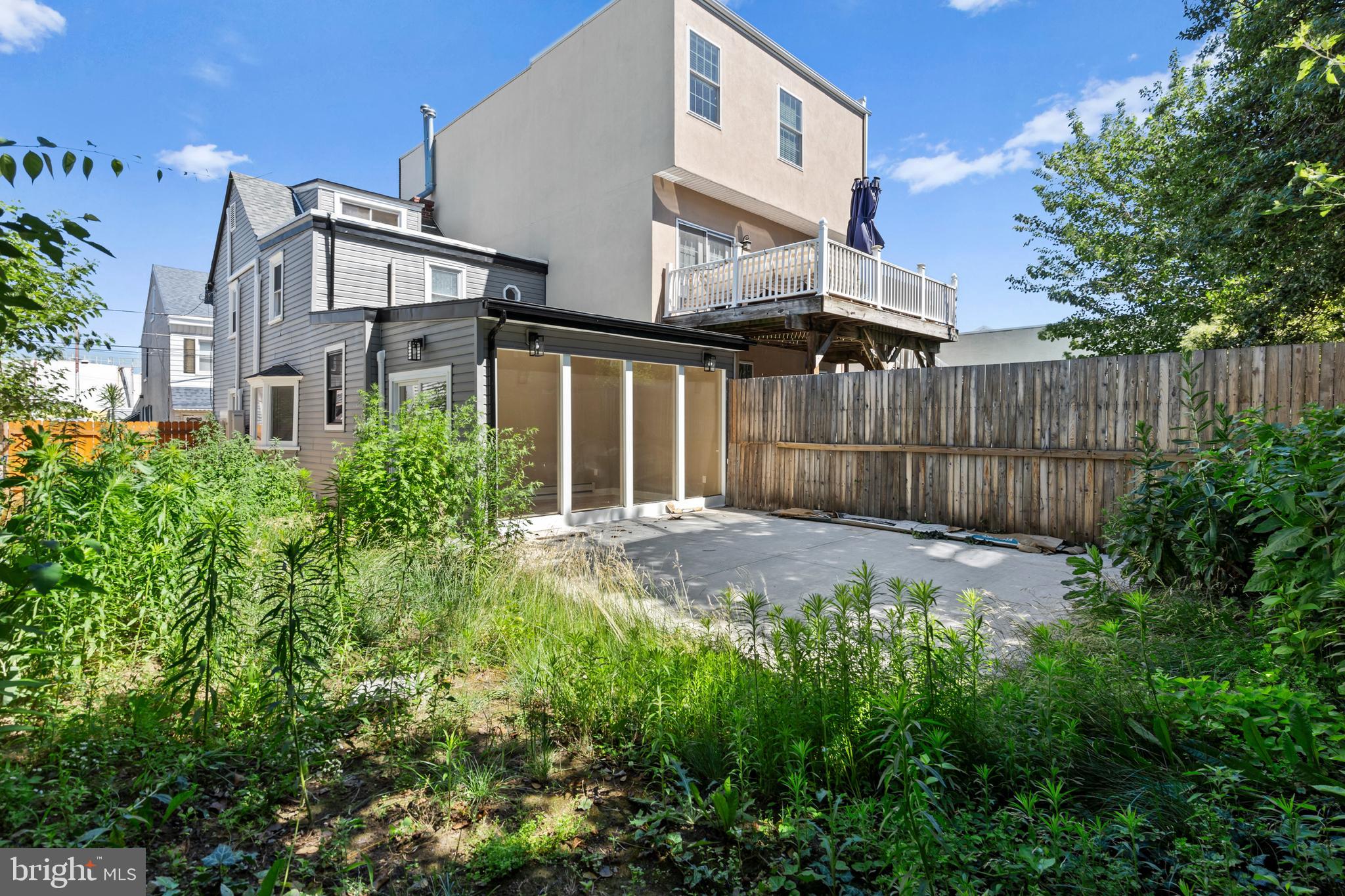 BRIDESBURG - Residential