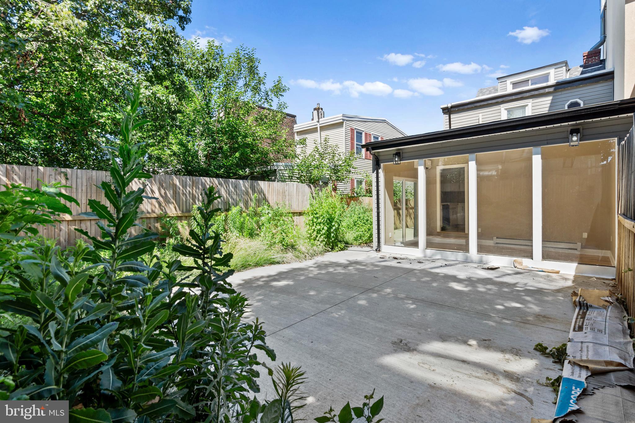 BRIDESBURG - Residential