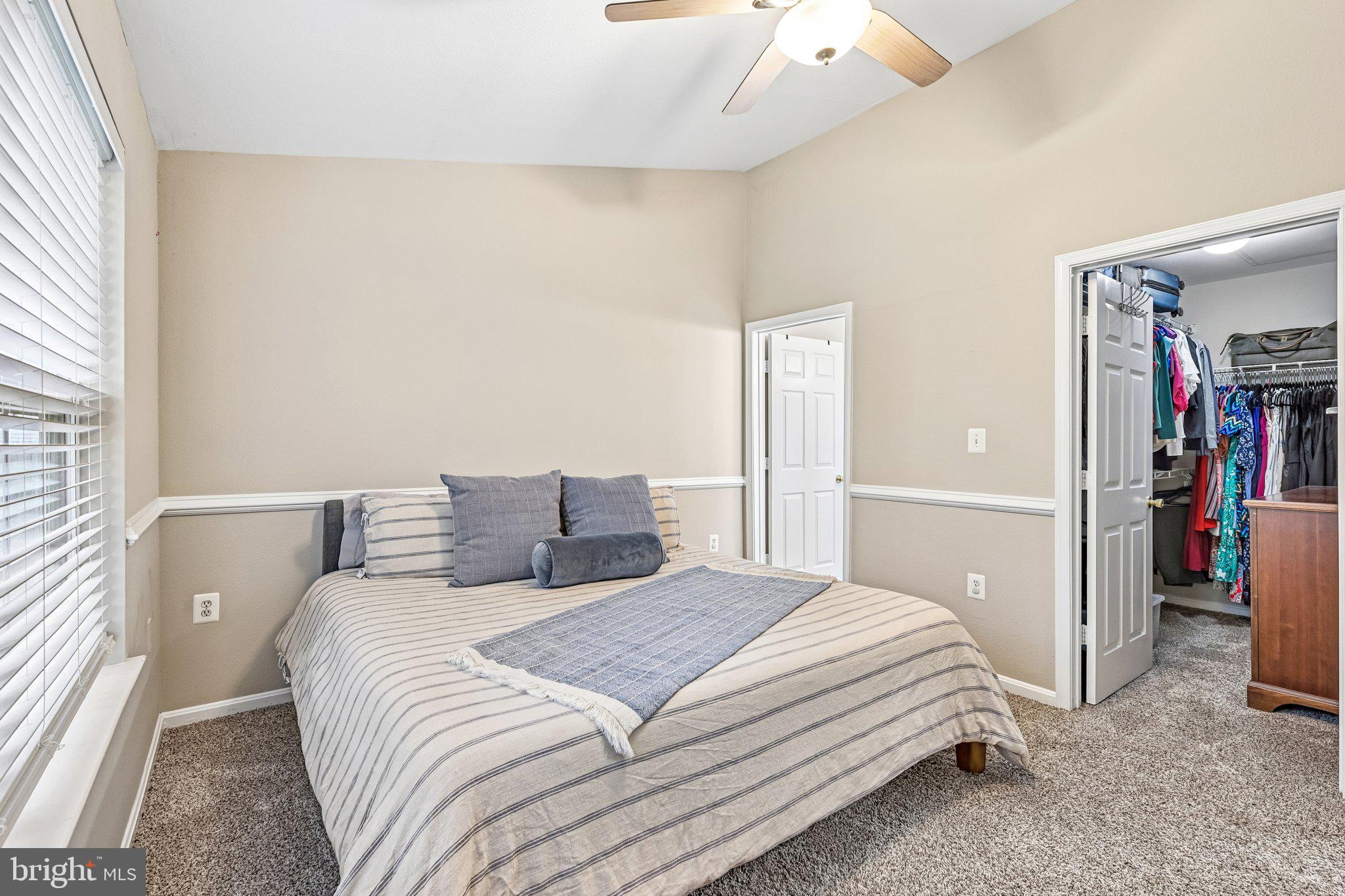 FOX MILL STATION - Residential