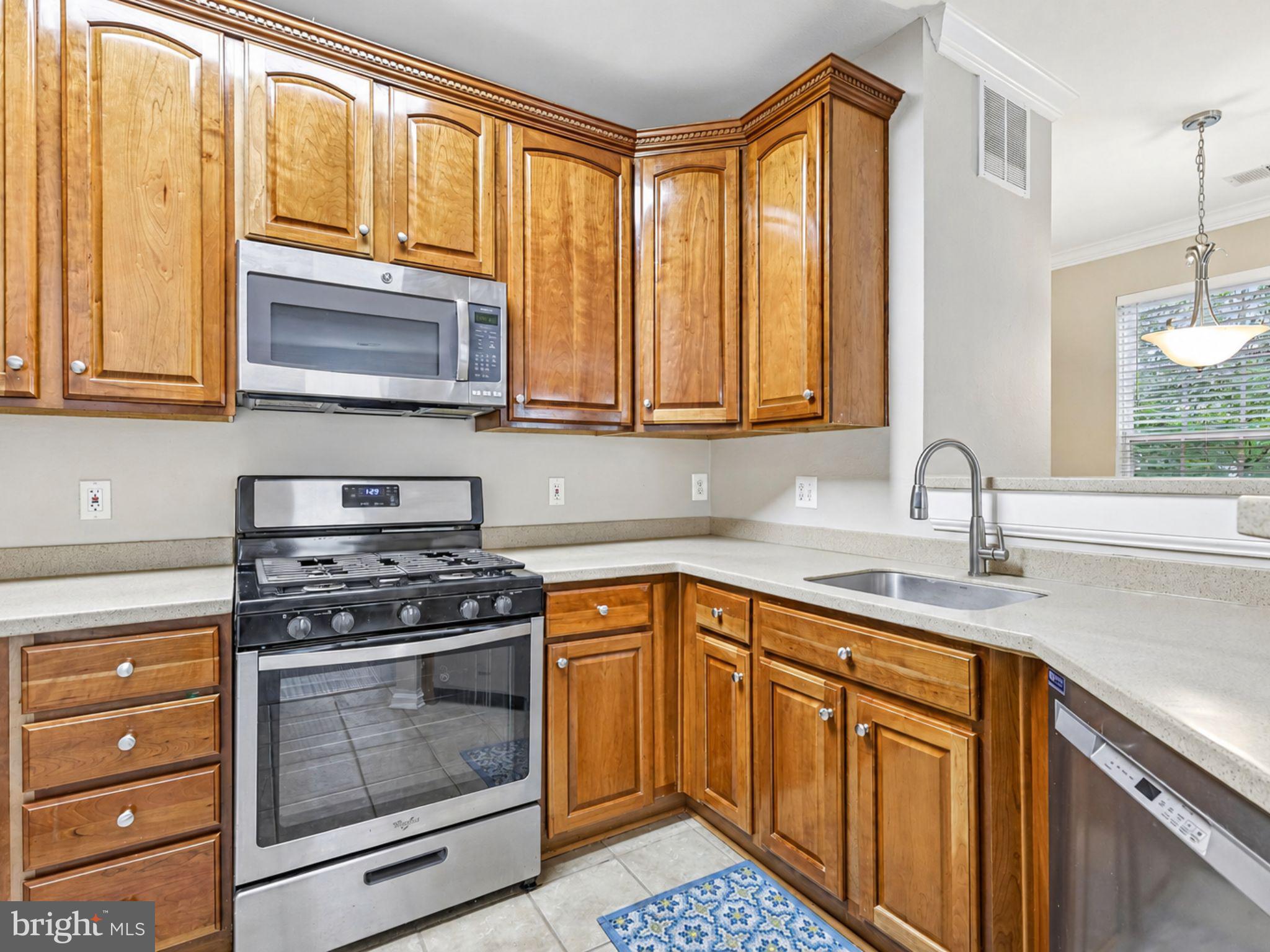 FOX MILL STATION - Residential