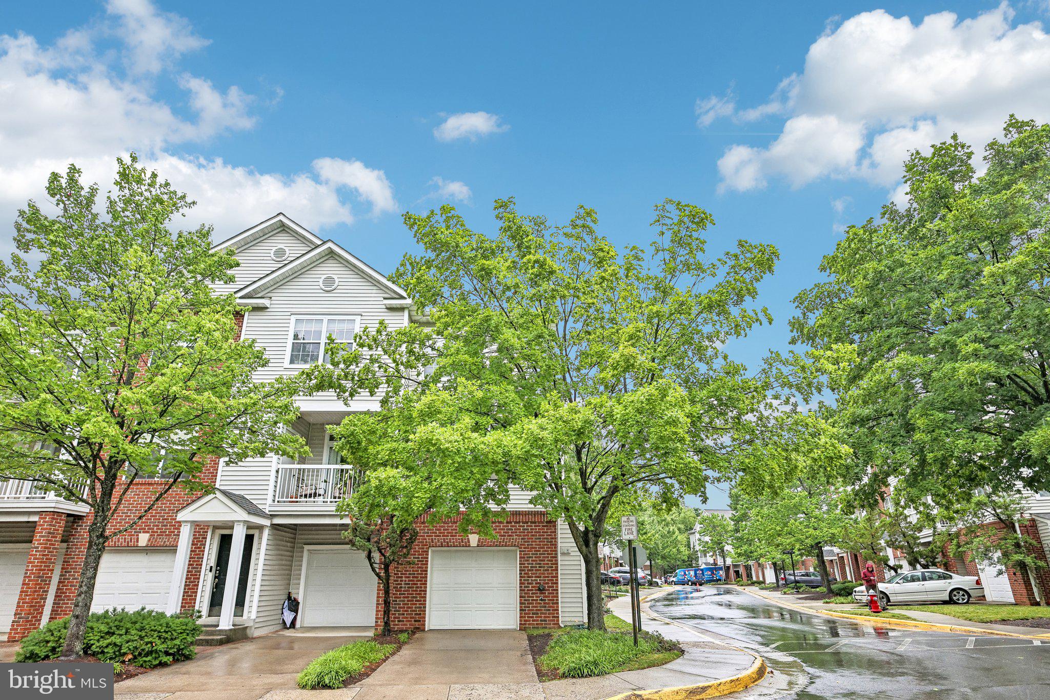 FOX MILL STATION - Residential