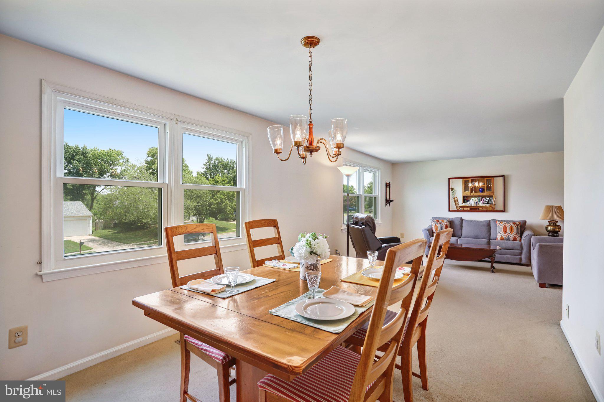 KINGSTON CHASE - Residential