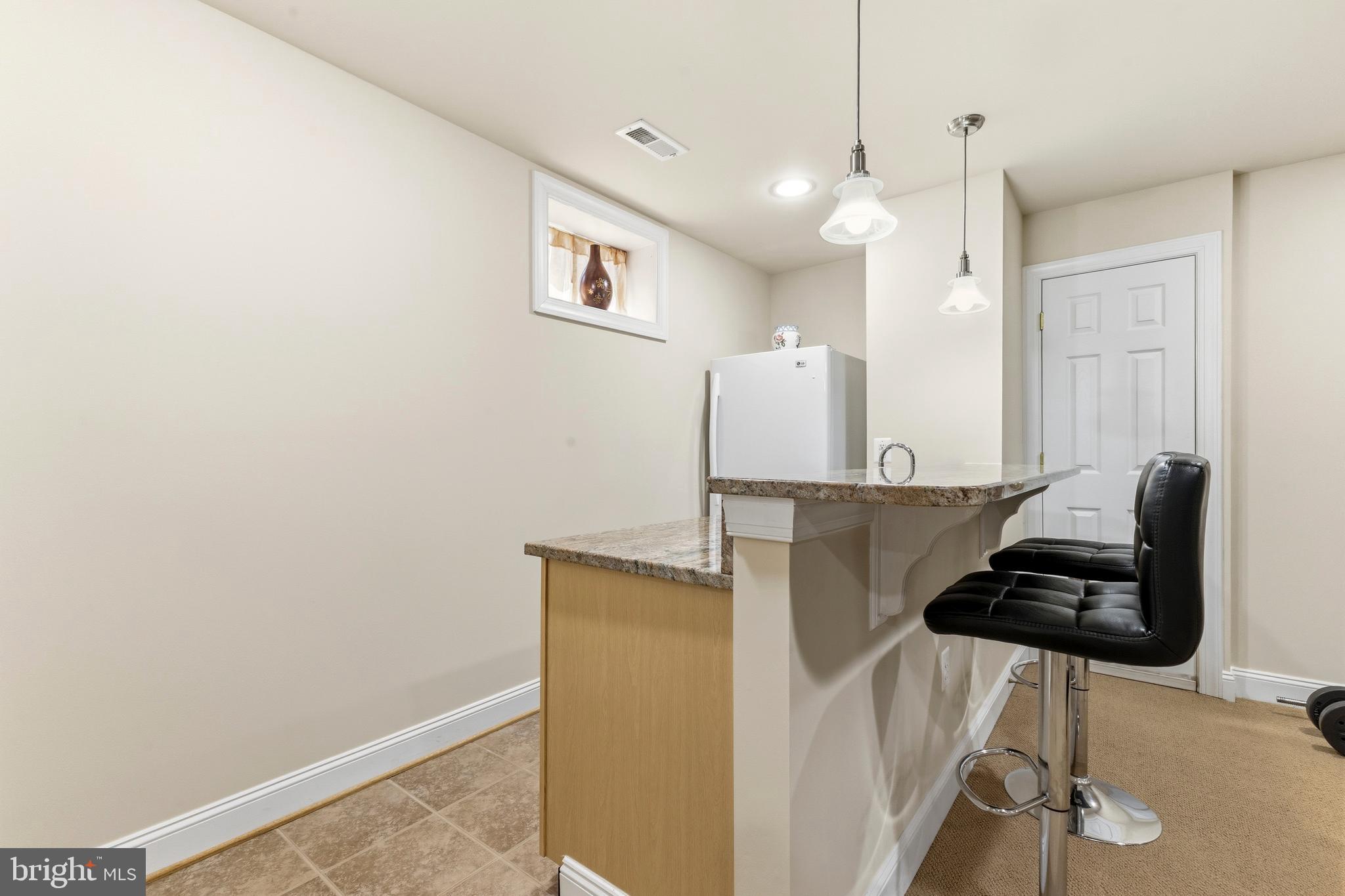 LAKE MANASSAS - Residential