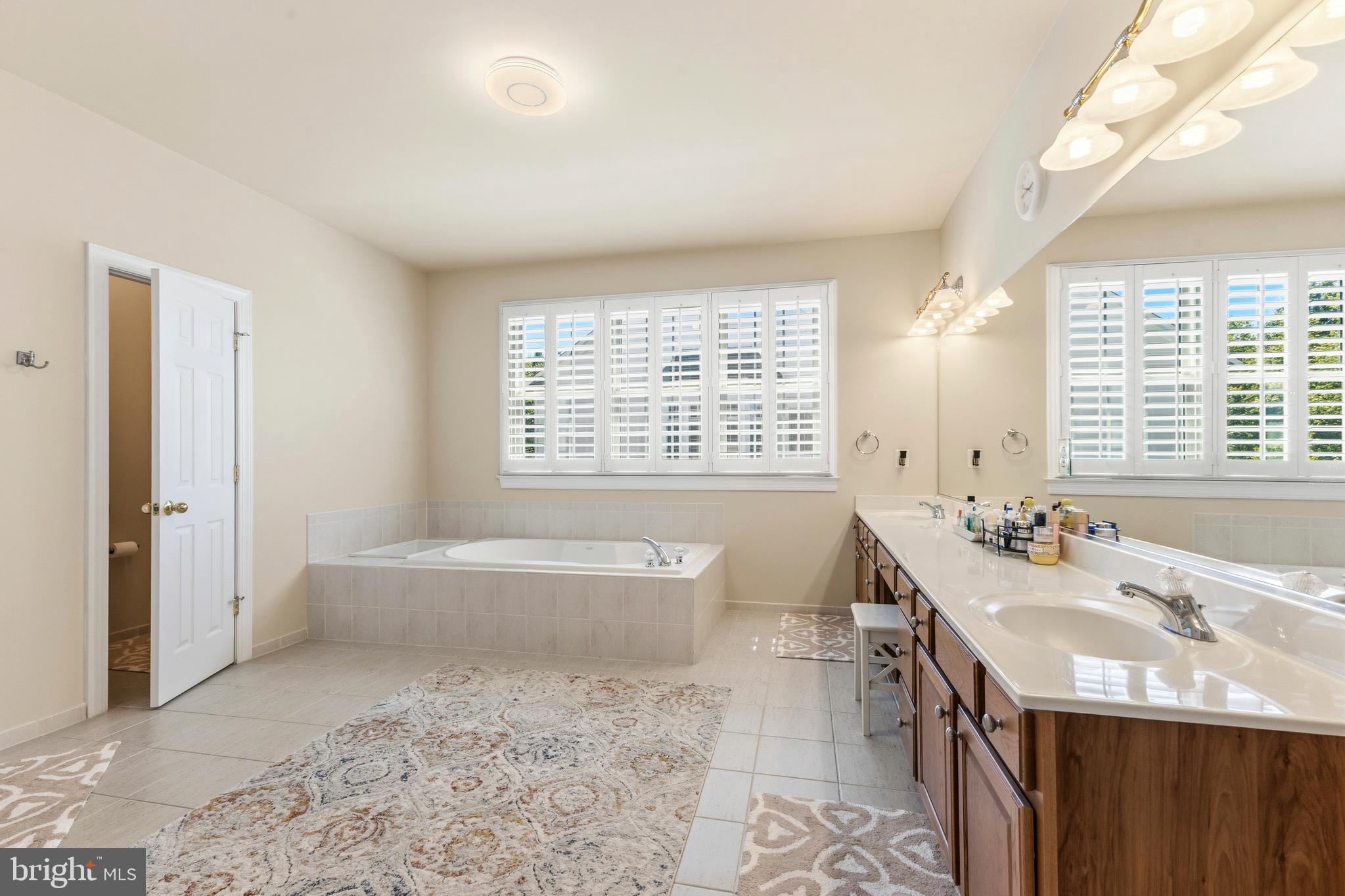 LAKE MANASSAS - Residential