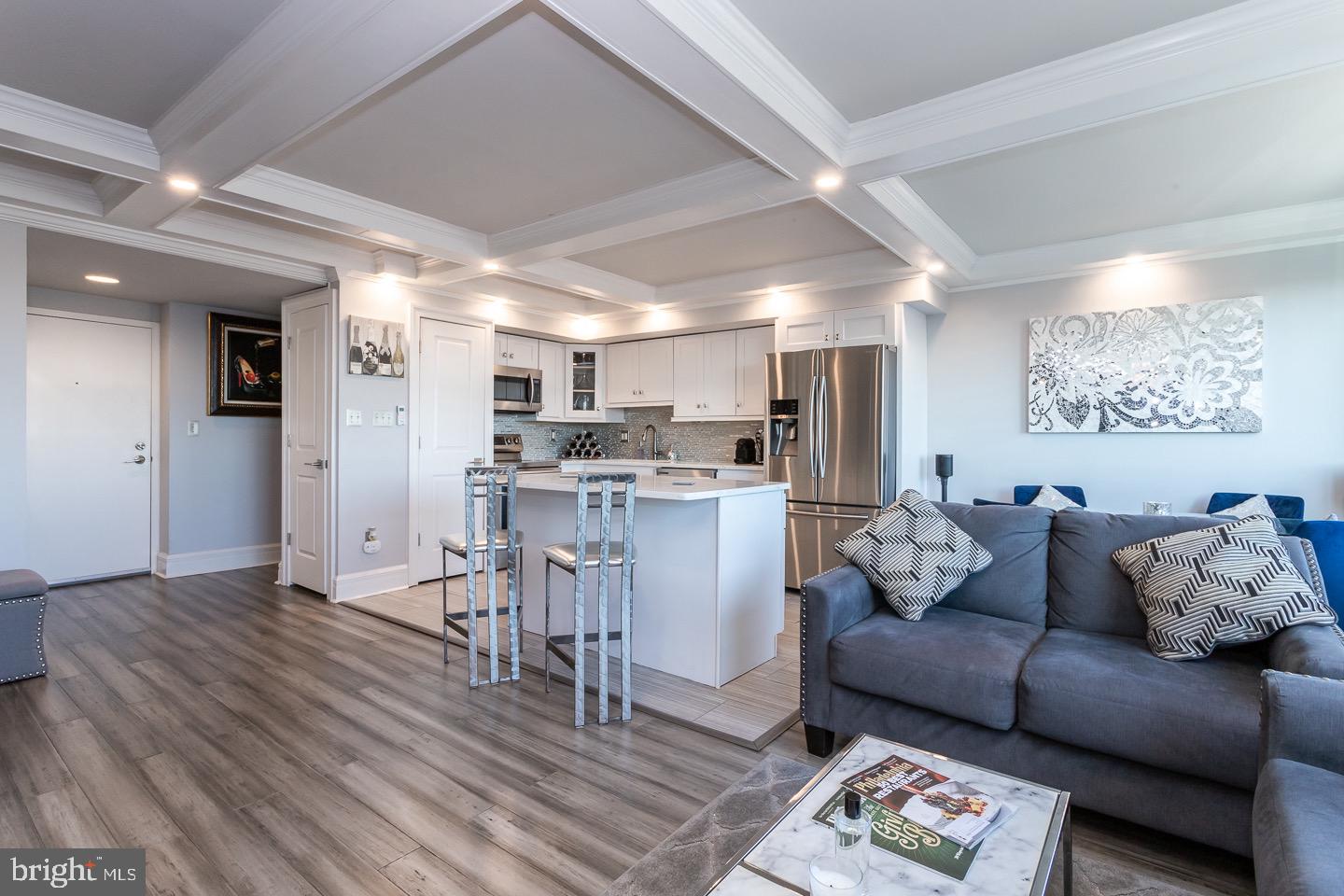SOCIETY HILL - Residential Lease