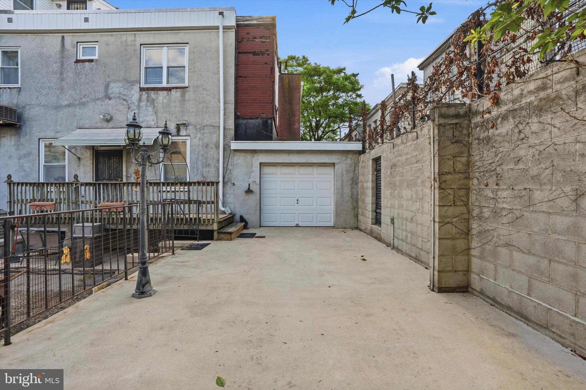 DICKINSON NARROWS - Residential Income