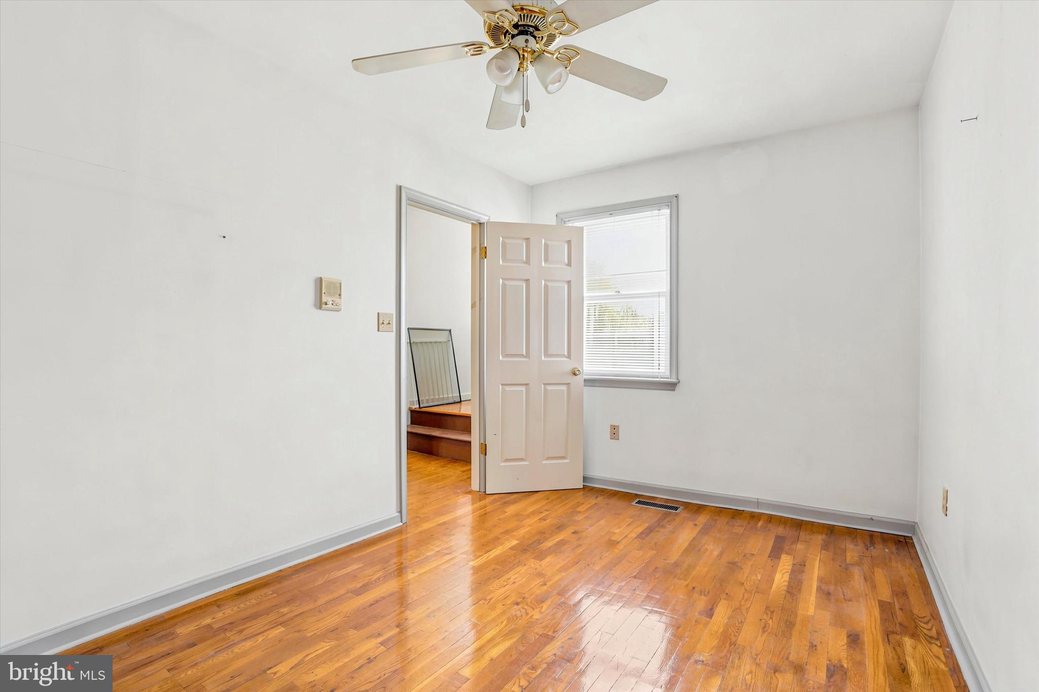 DICKINSON NARROWS - Residential Income