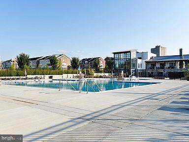 CROWN FARM - Residential