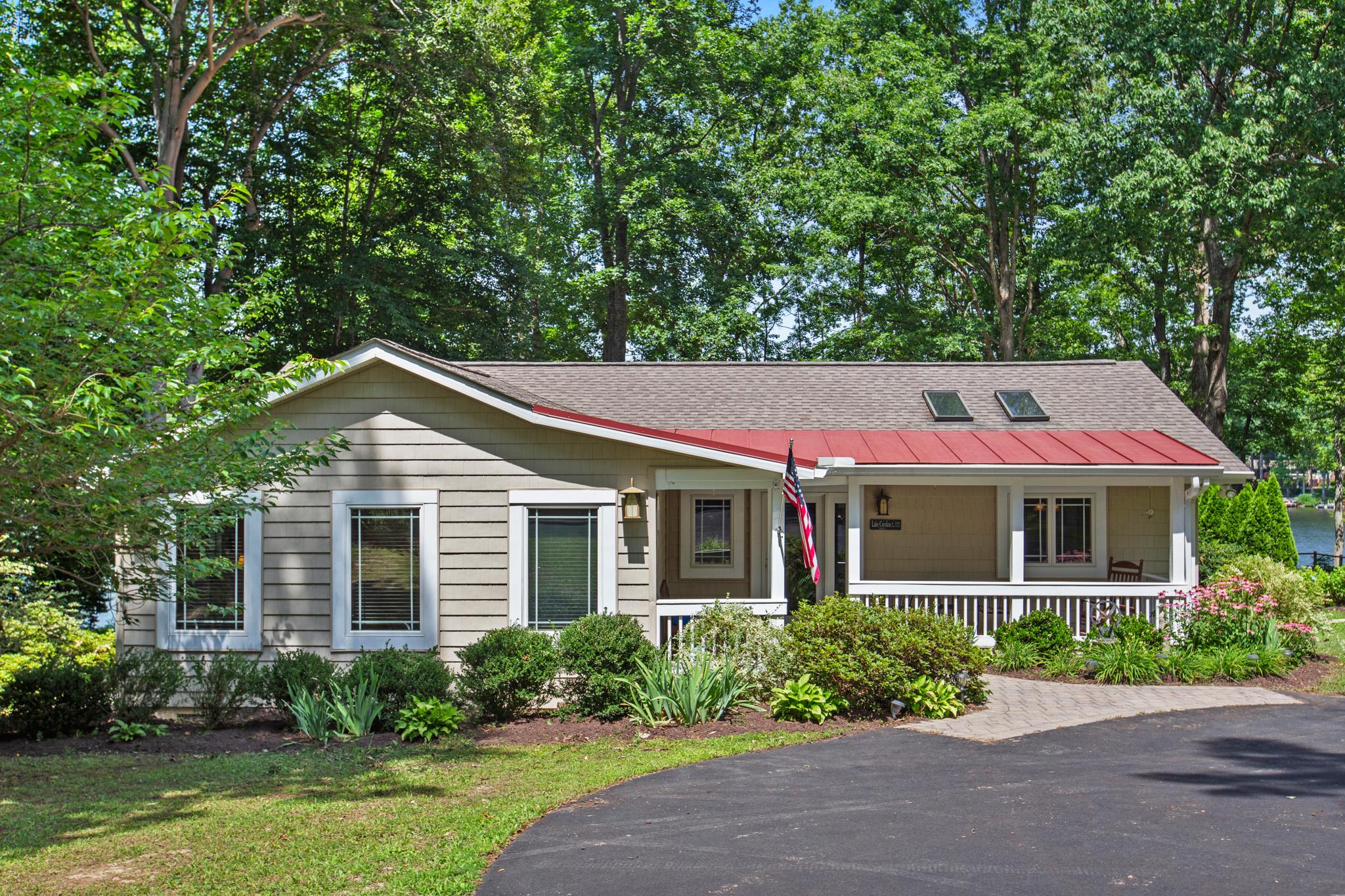 LAKE CAROLINE - Residential