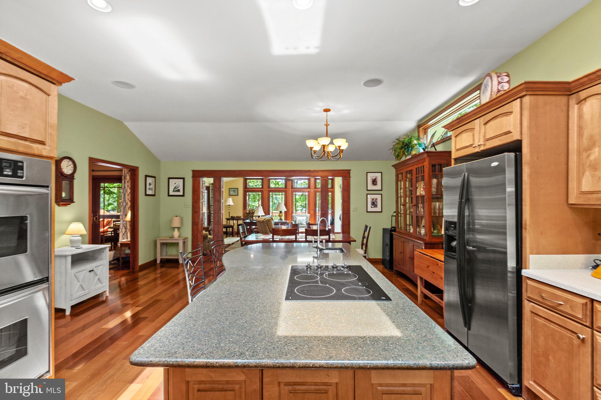 LAKE CAROLINE - Residential