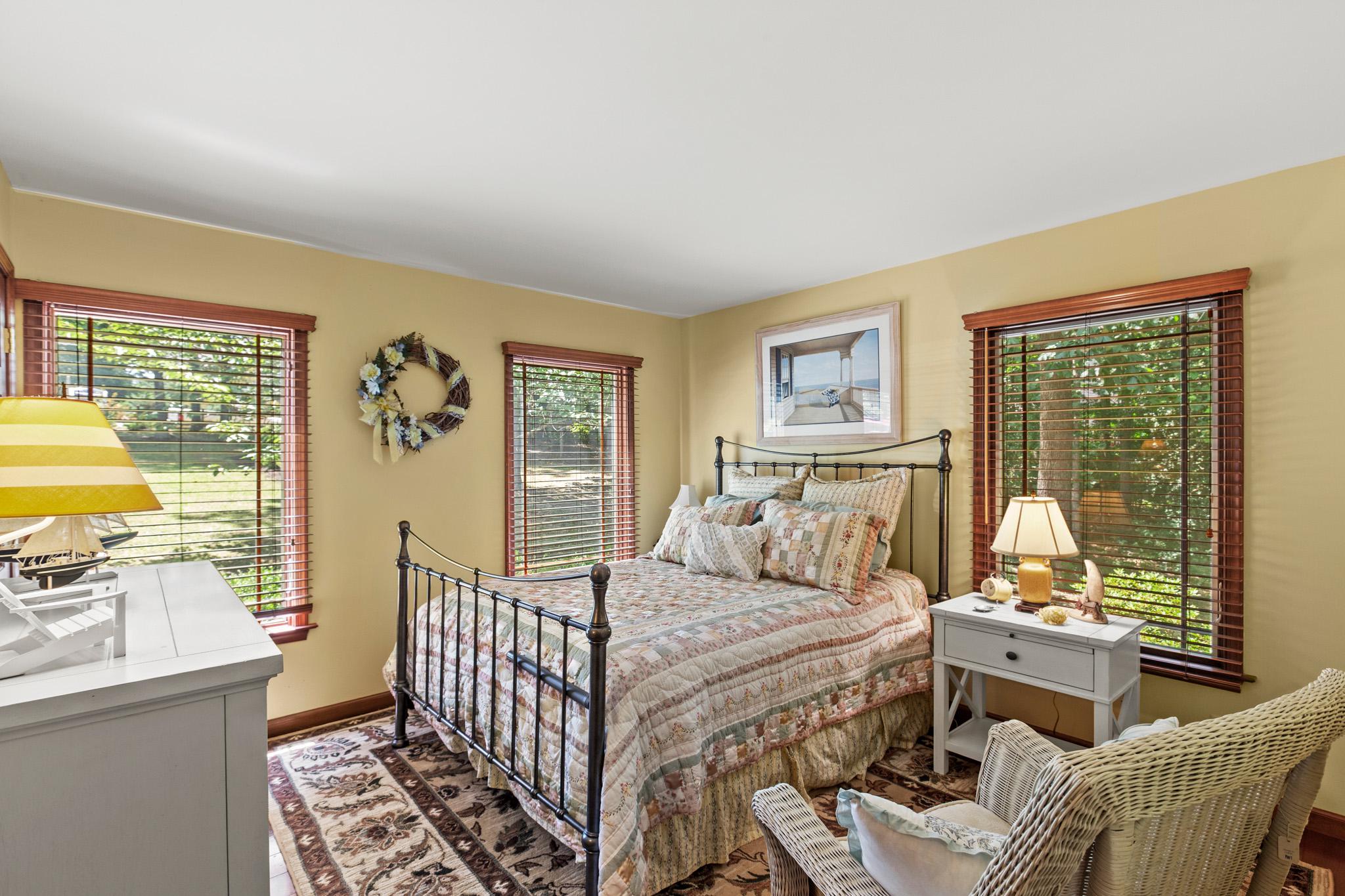 LAKE CAROLINE - Residential