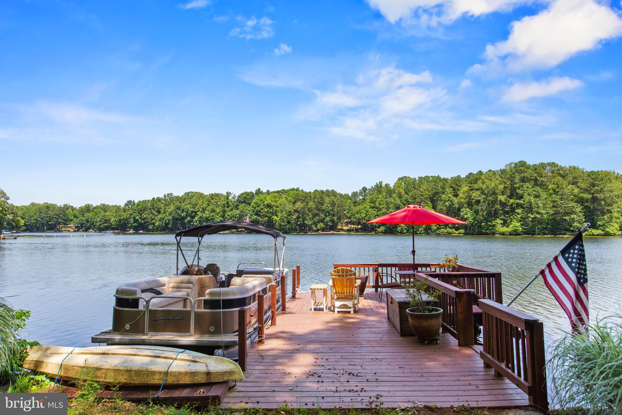 LAKE CAROLINE - Residential
