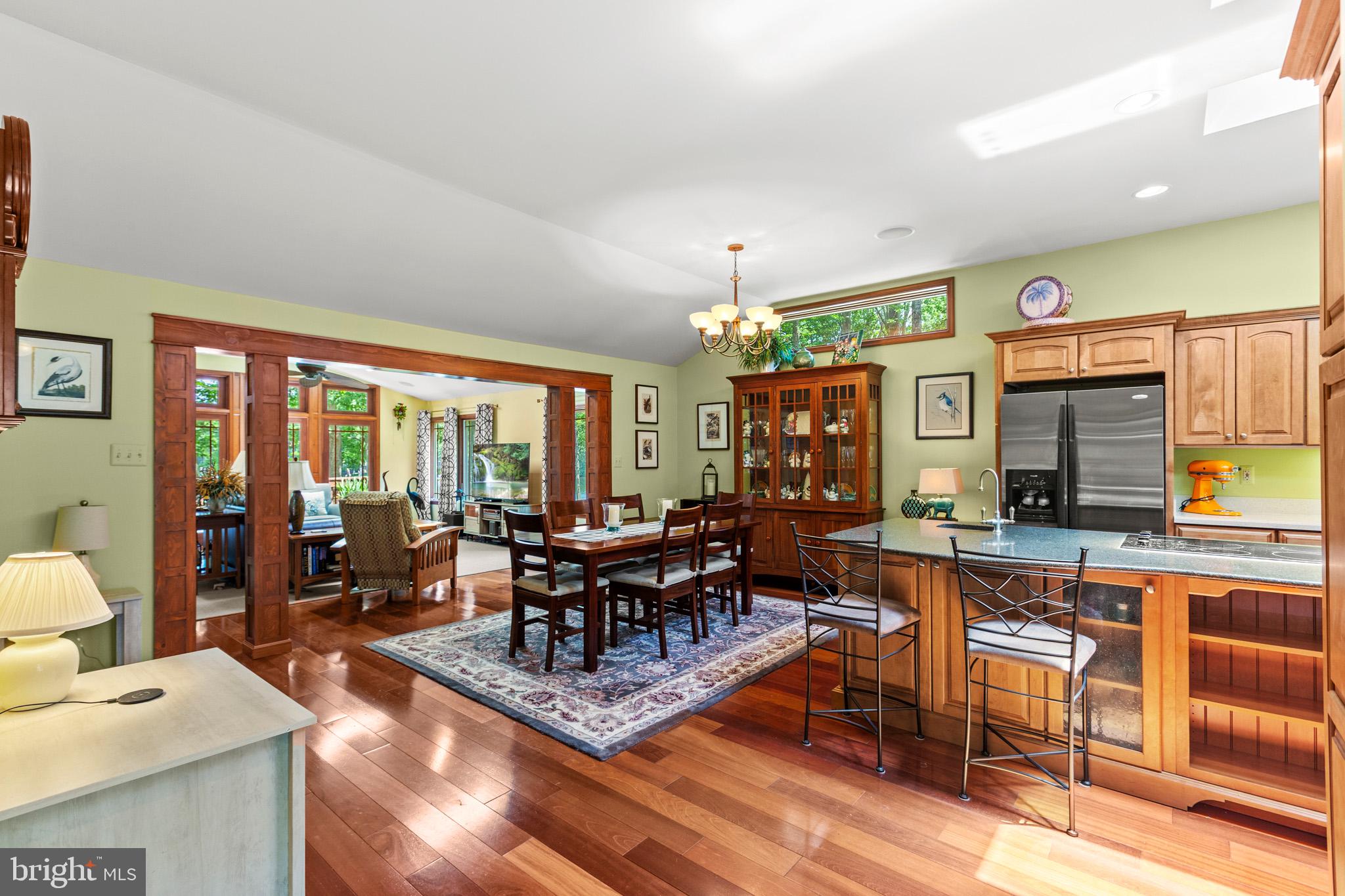 LAKE CAROLINE - Residential