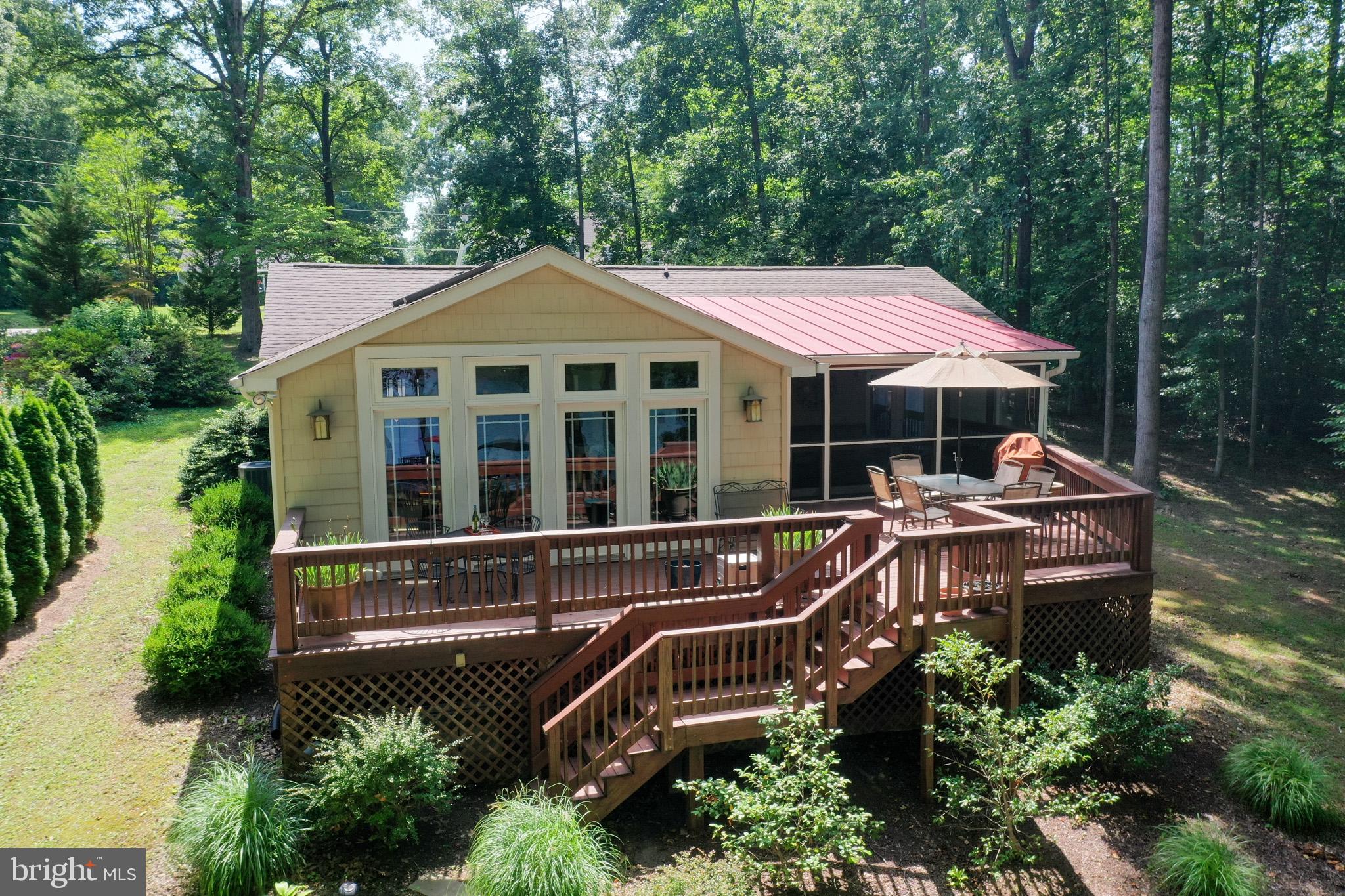LAKE CAROLINE - Residential