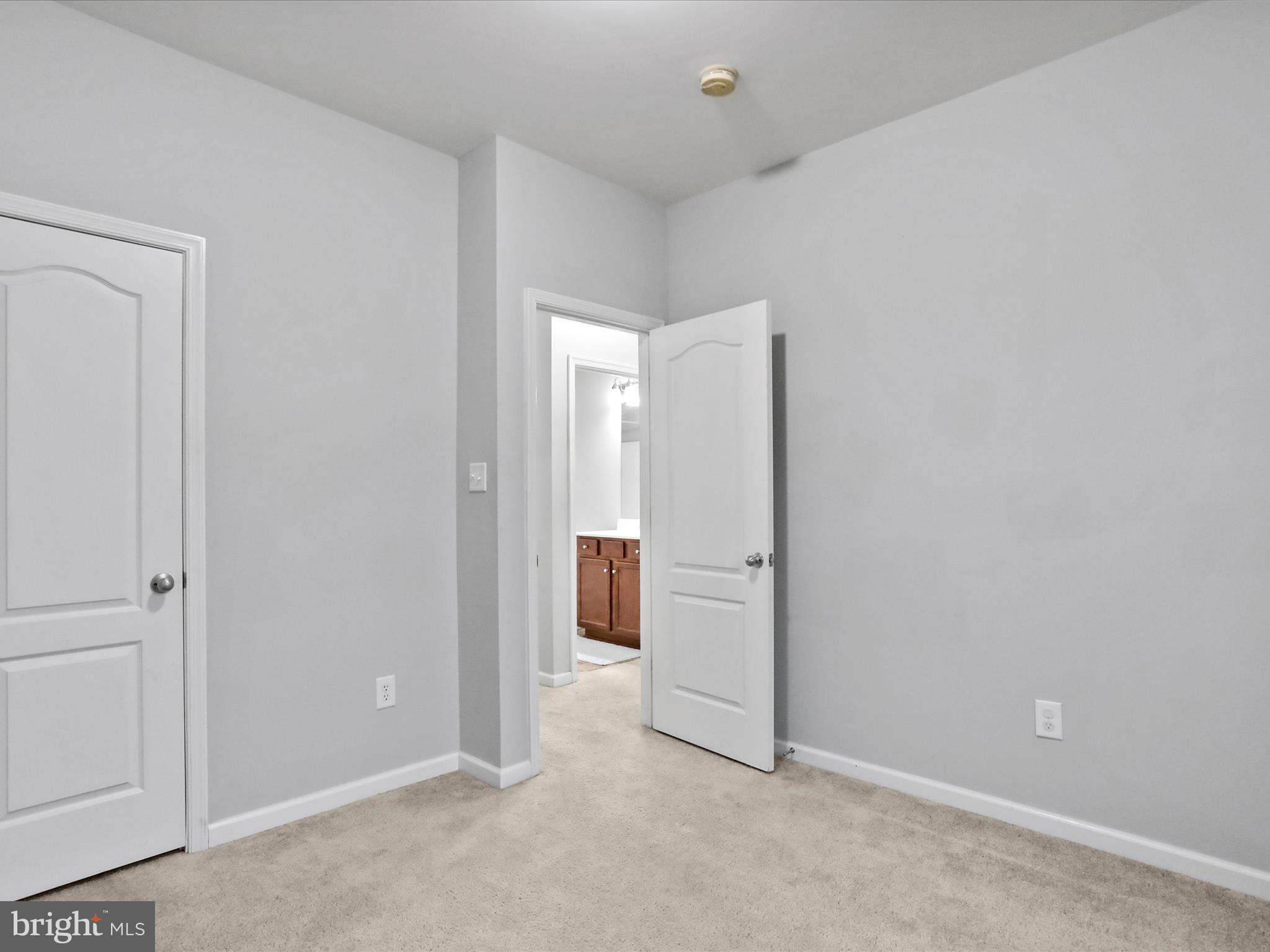 ARCHERS ROCK - Residential