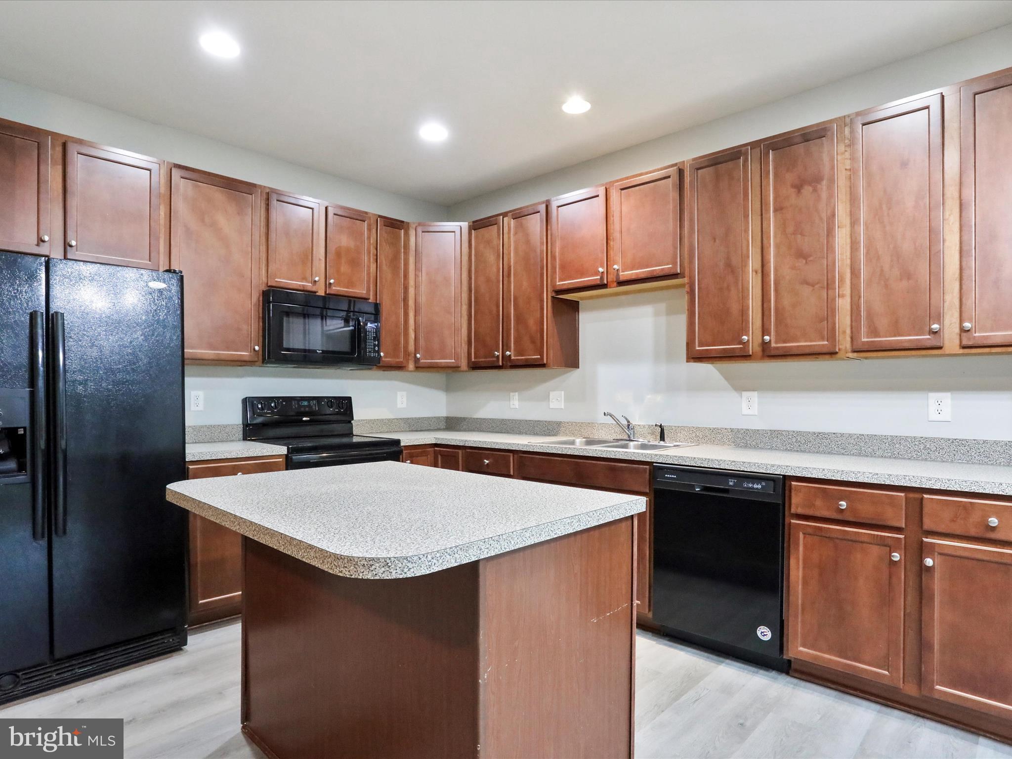 ARCHERS ROCK - Residential