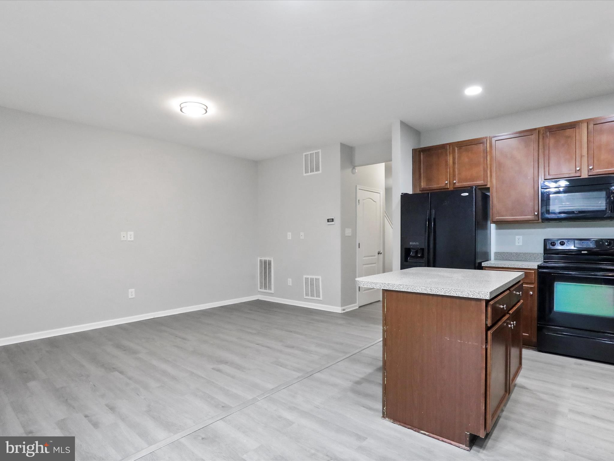 ARCHERS ROCK - Residential