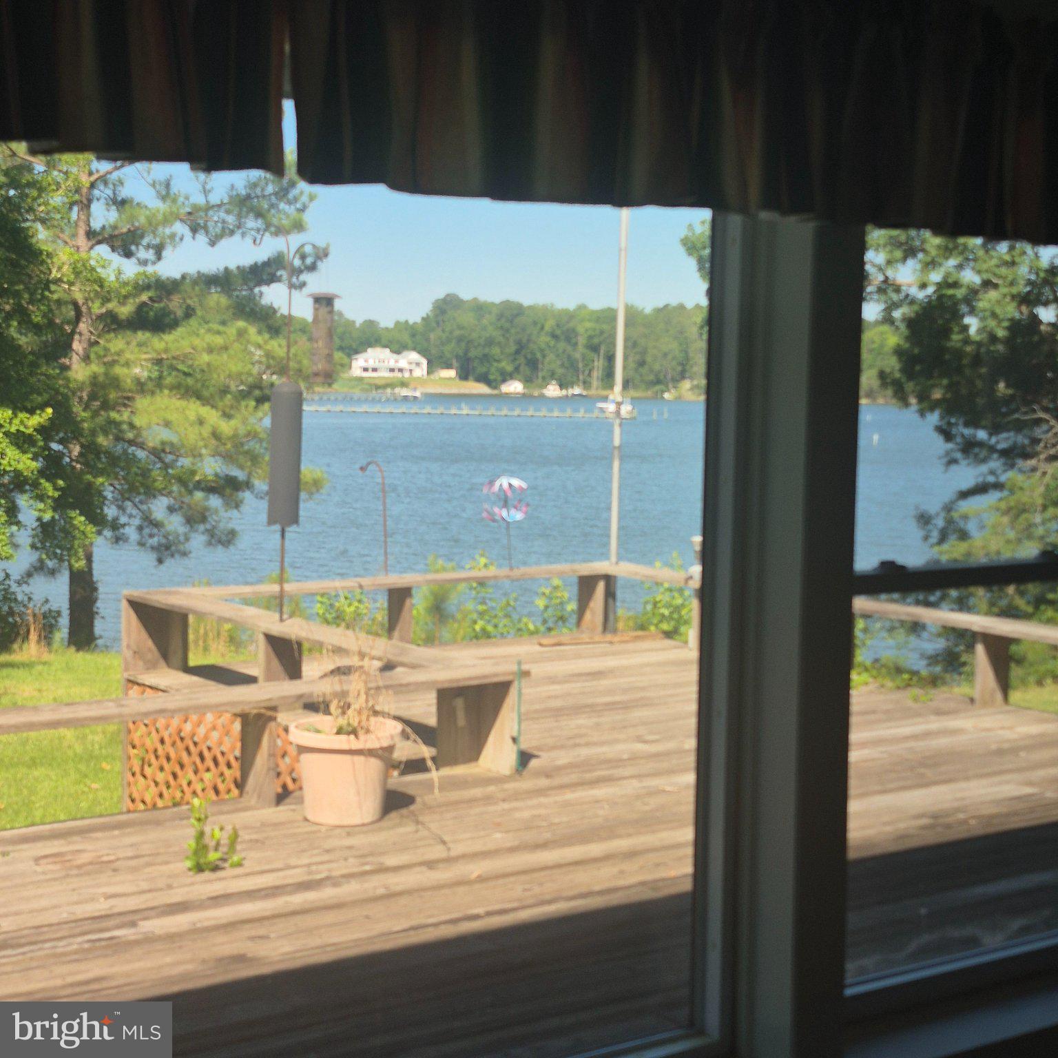 LEE DALE SHORES* - Residential