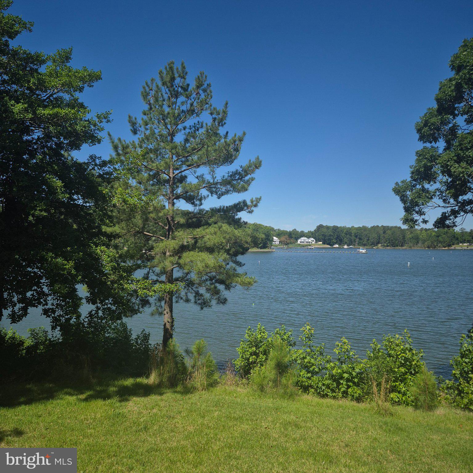 LEE DALE SHORES* - Residential