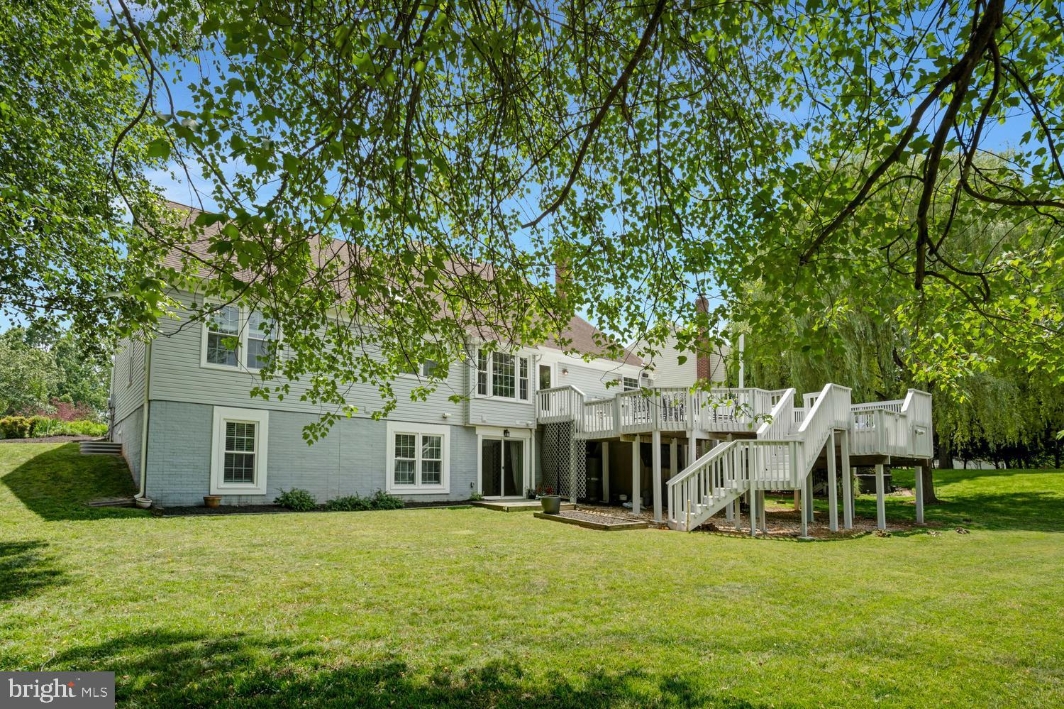 NORBECK MANOR - Residential