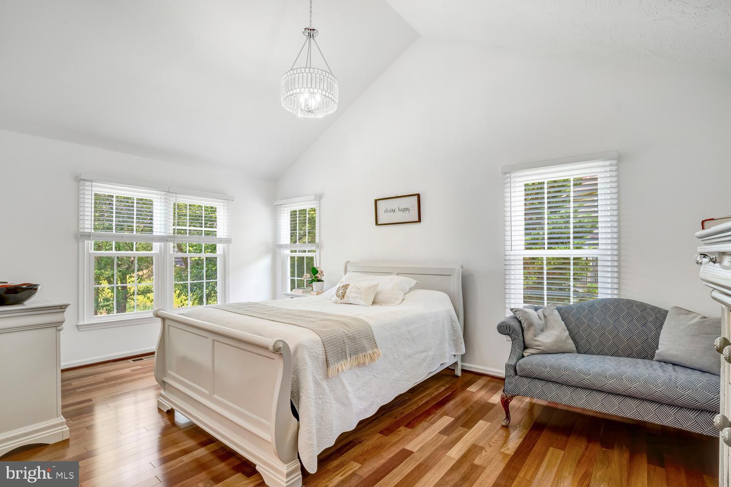 NORBECK MANOR - Residential