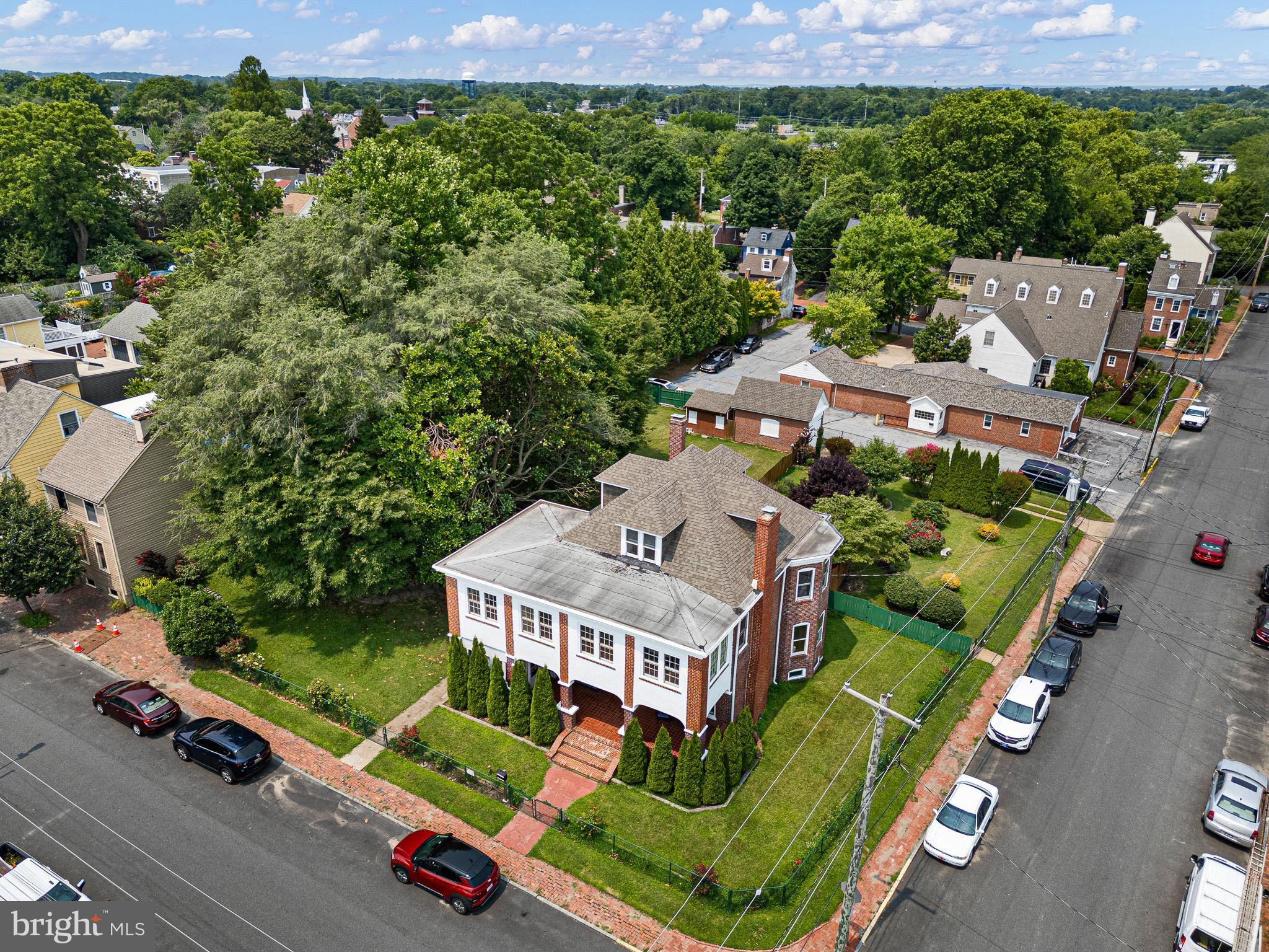 OLD NEW CASTLE - Residential
