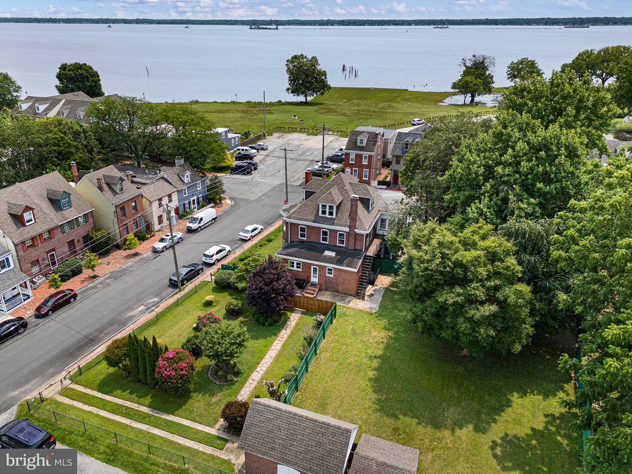 OLD NEW CASTLE - Residential