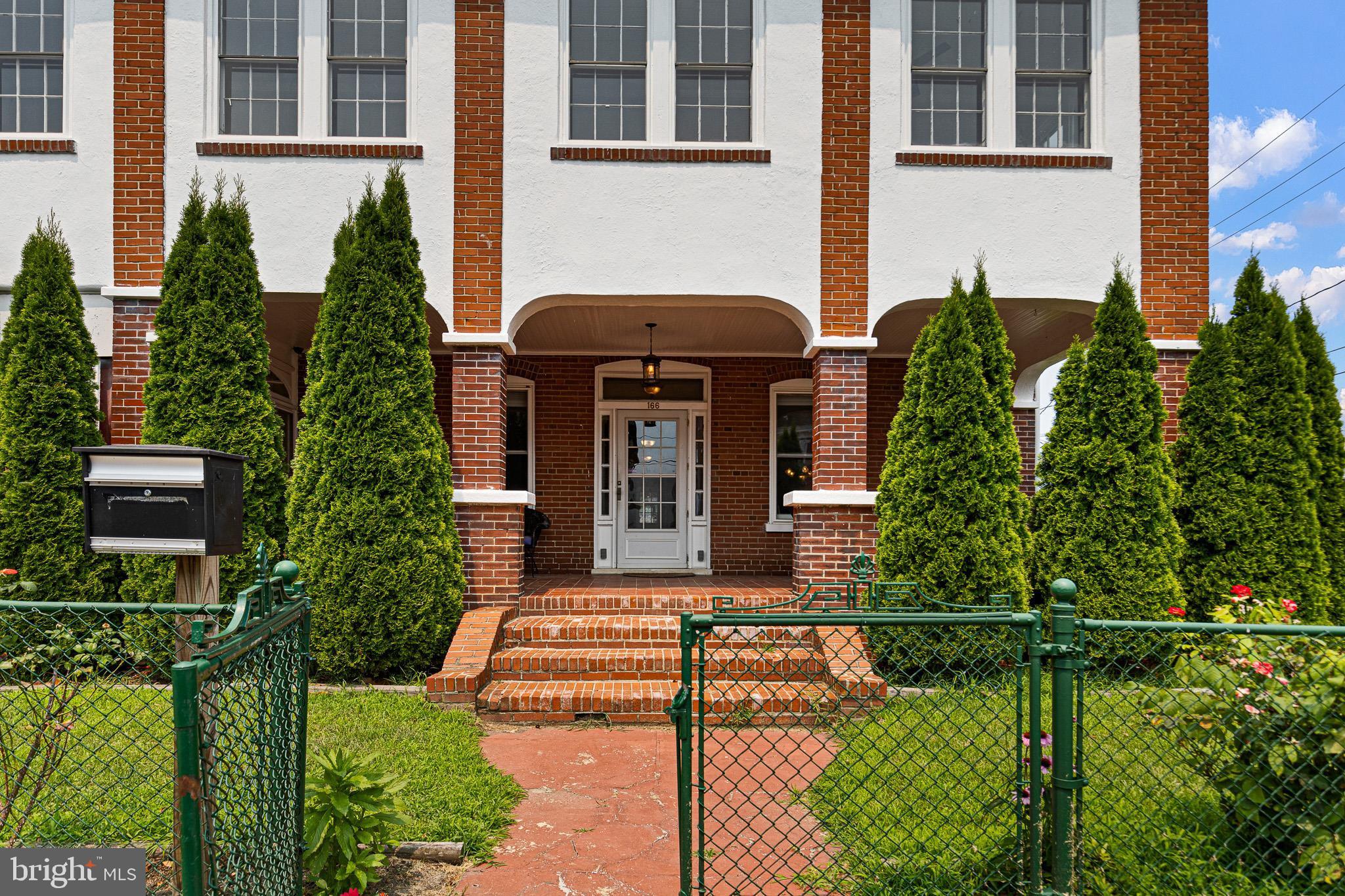 OLD NEW CASTLE - Residential
