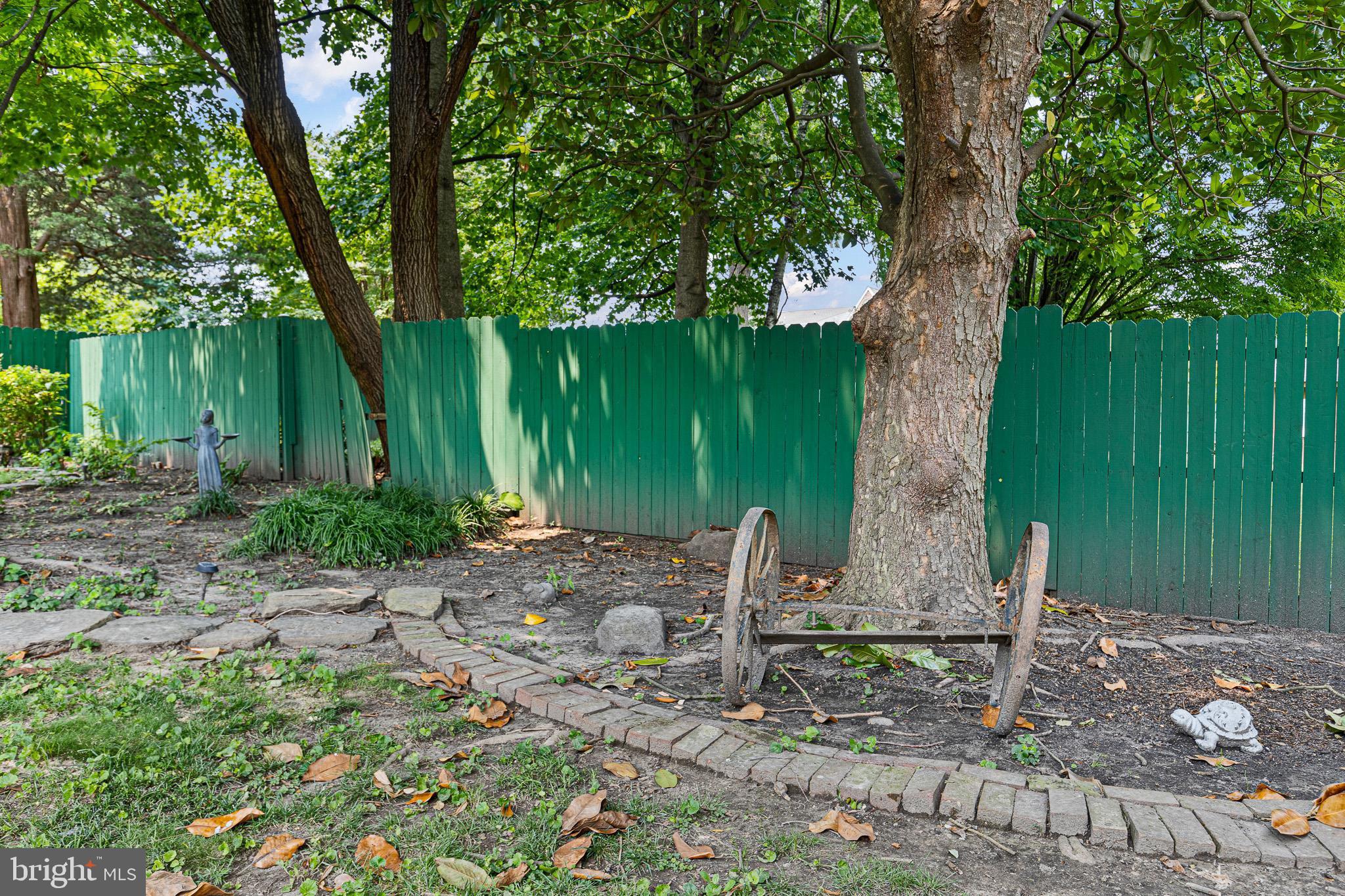 OLD NEW CASTLE - Residential