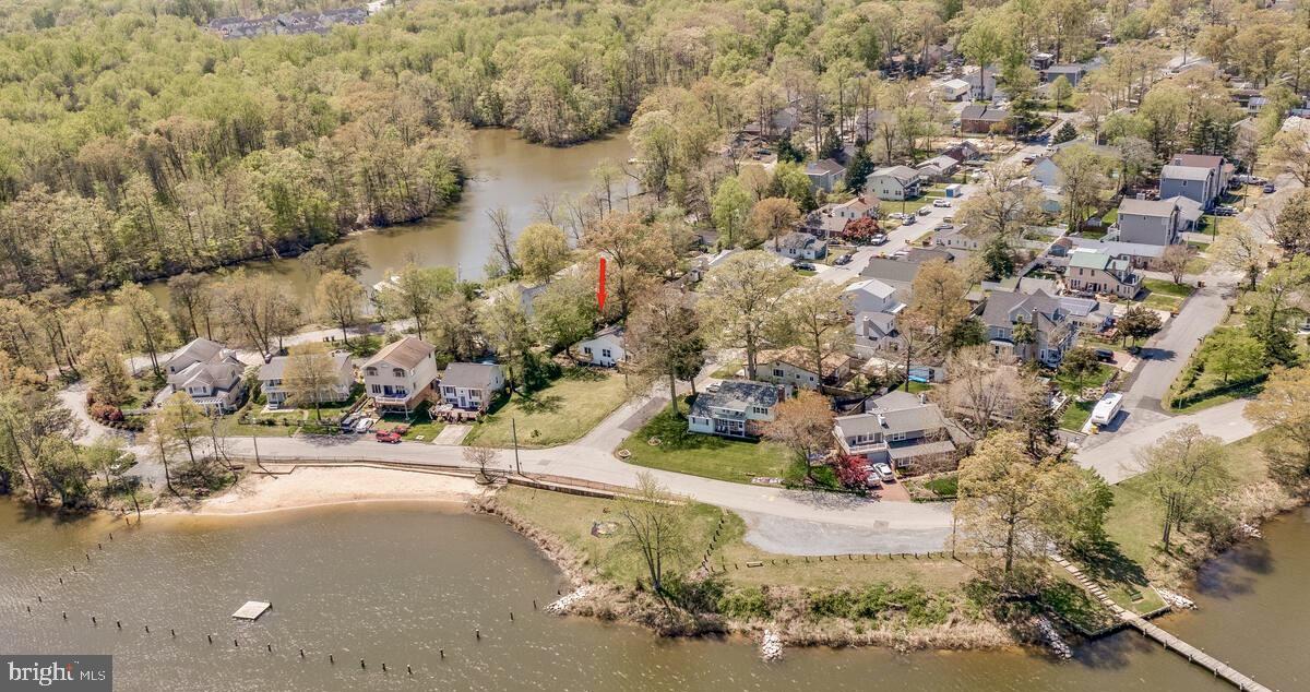 WOODLAND BEACH - Residential Lease