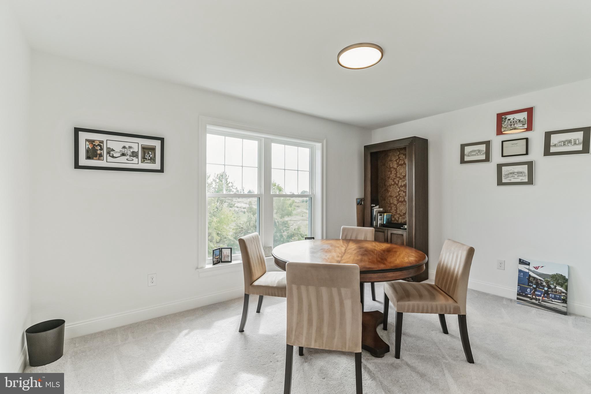 PLYMOUTH VALLEY ESTATES - Residential