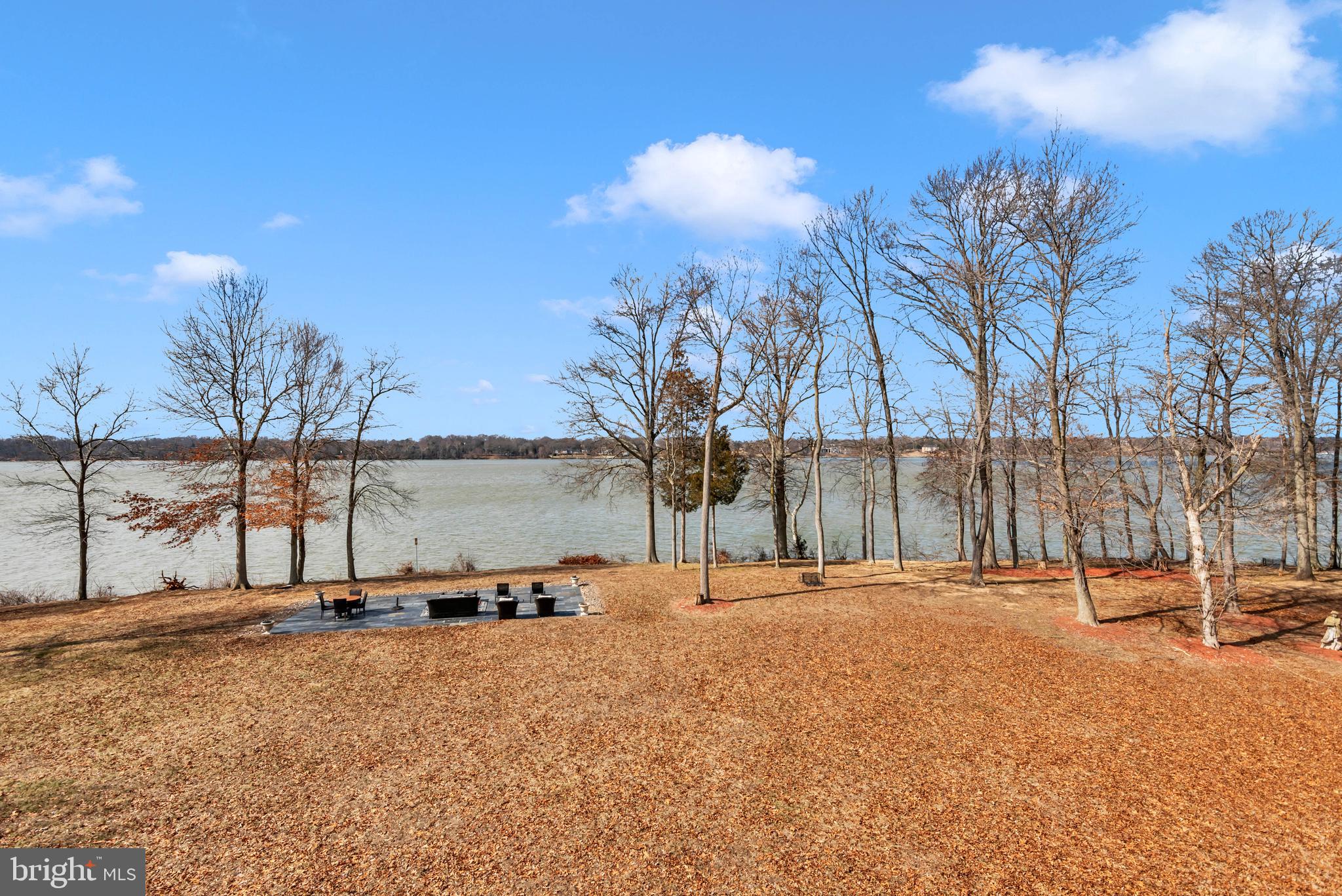 RIVER VIEW - Residential