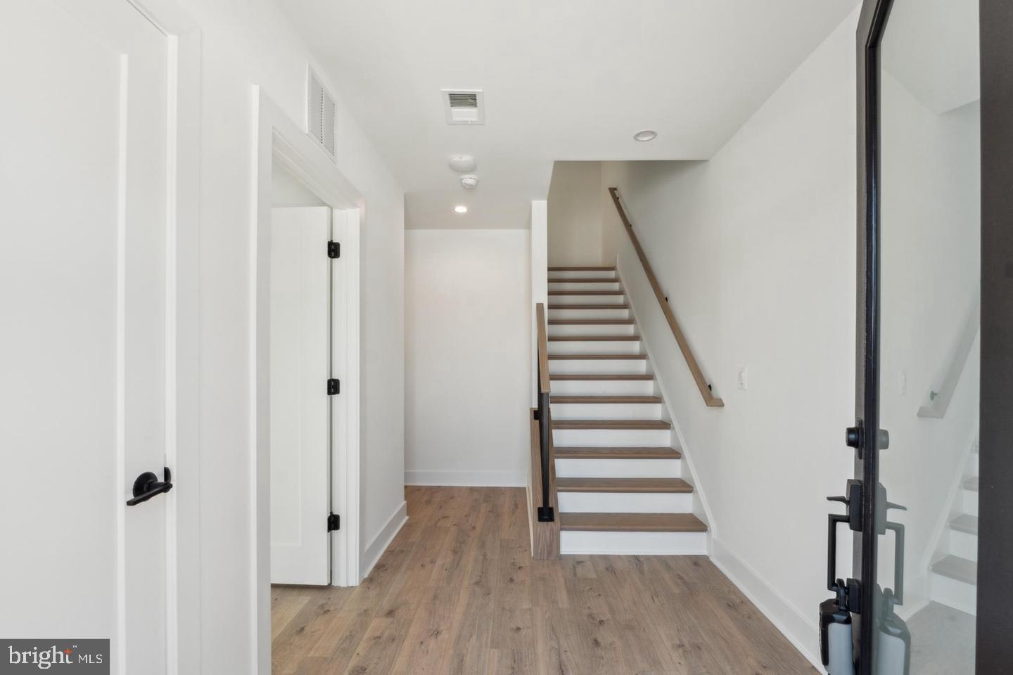 TYSONS RIDGE - Residential