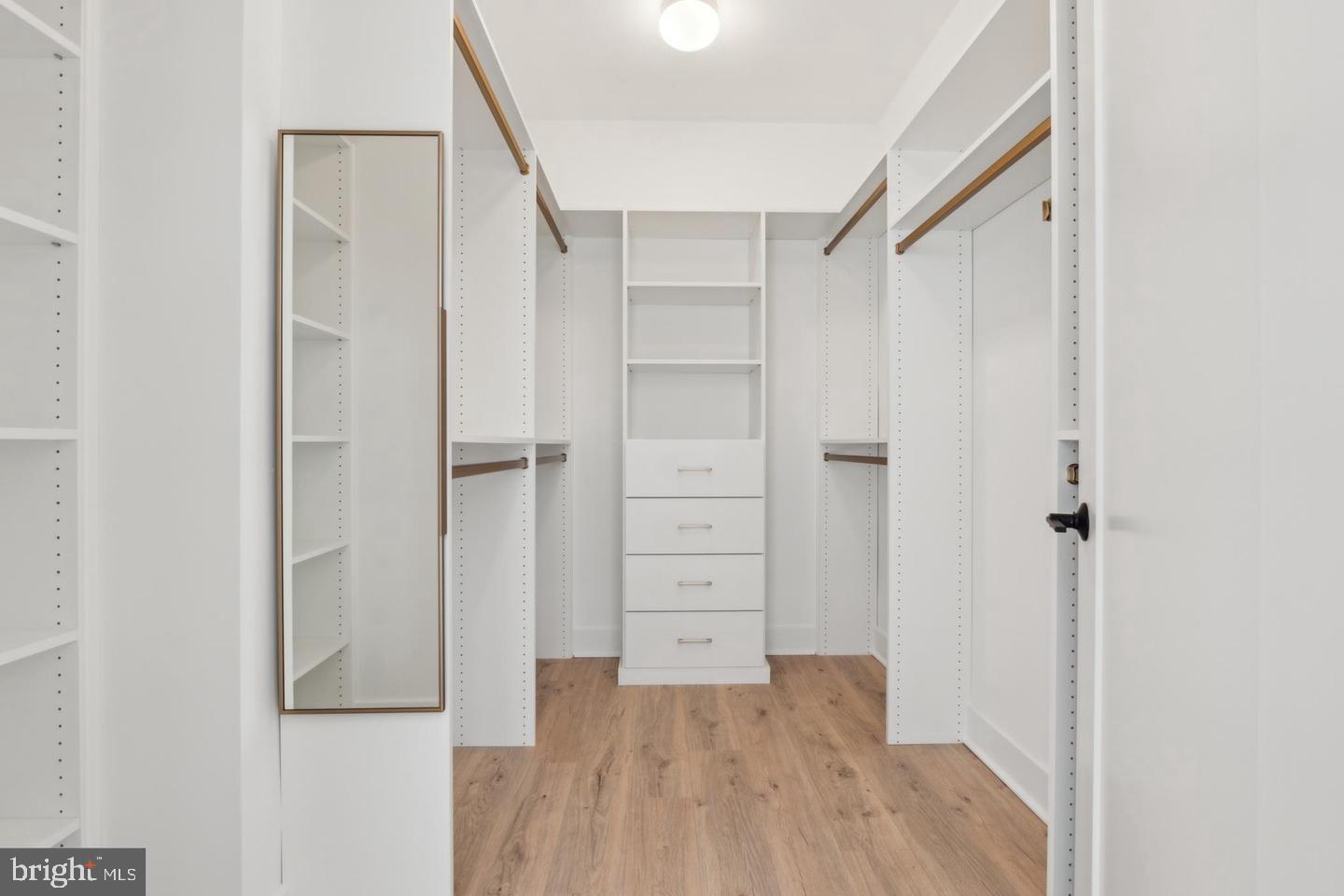 TYSONS RIDGE - Residential