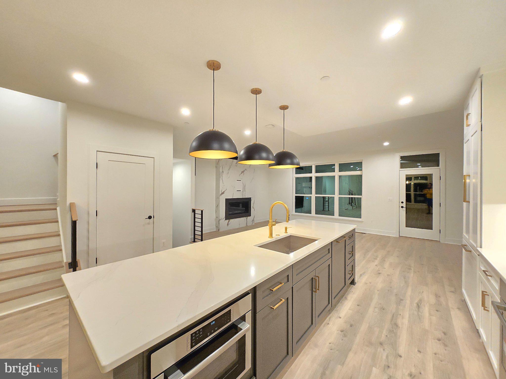 TYSONS RIDGE - Residential