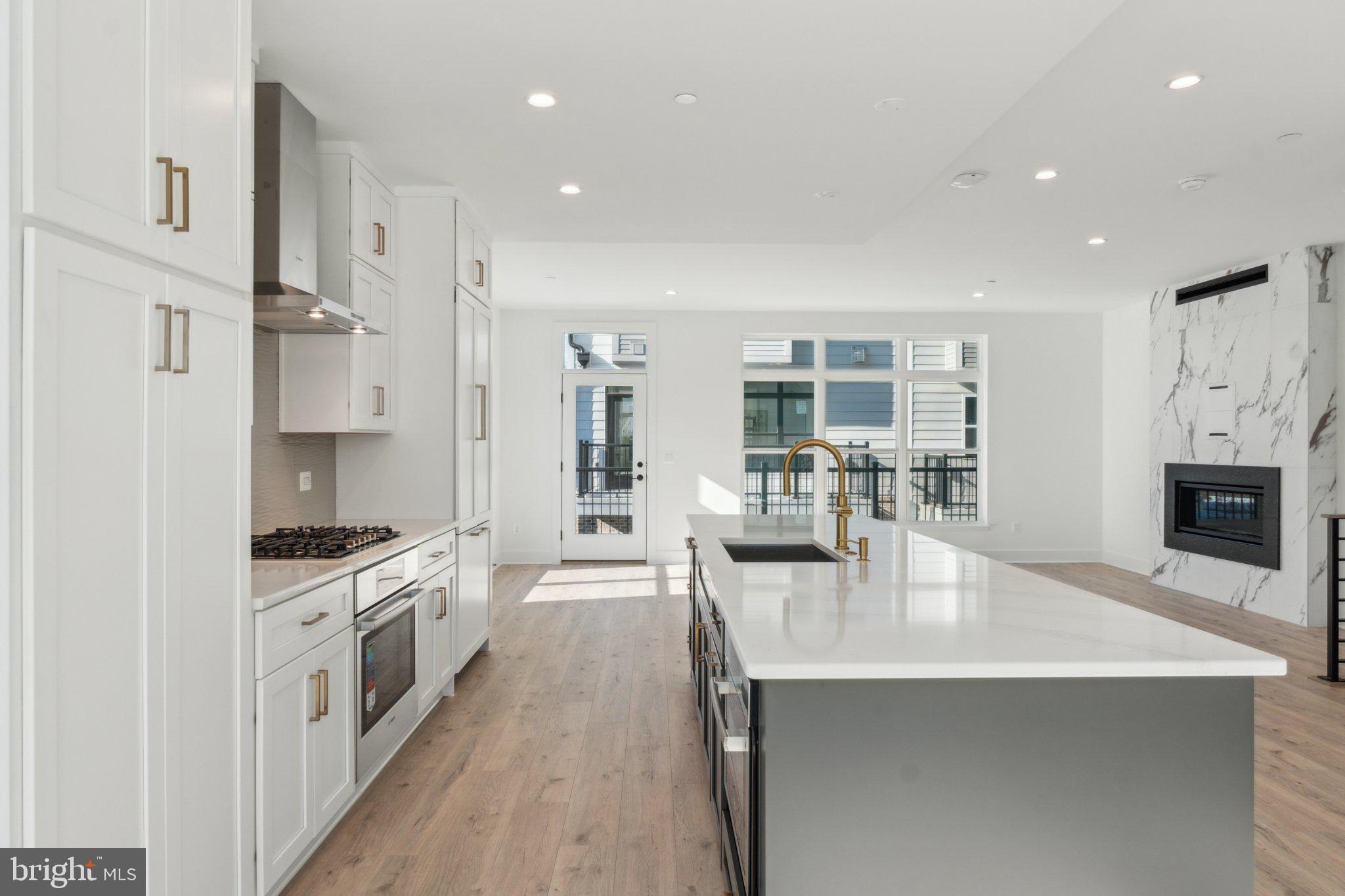 TYSONS RIDGE - Residential