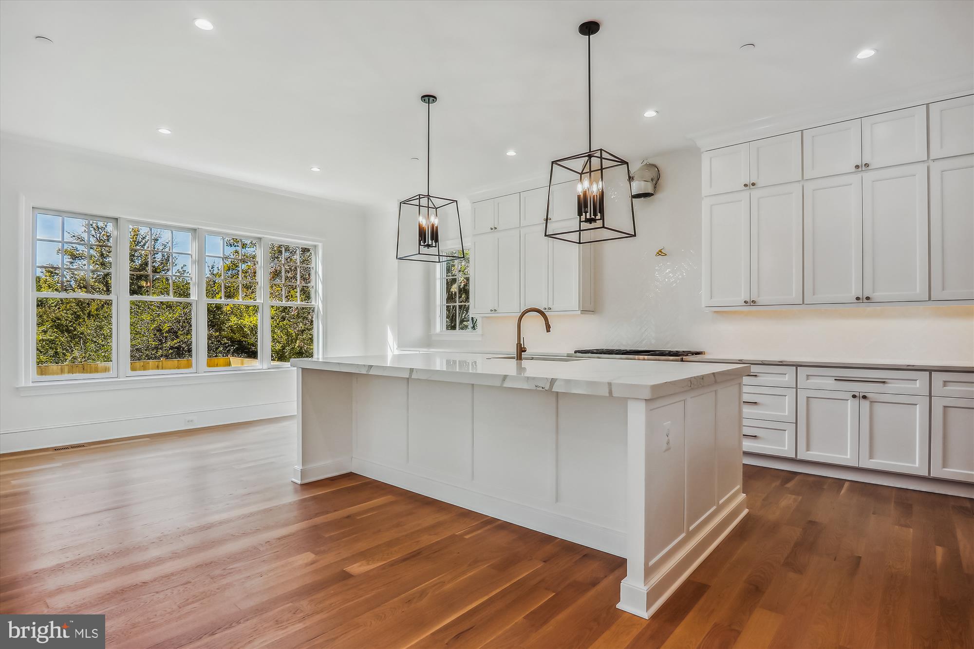 CHEVY CHASE MANOR - Residential