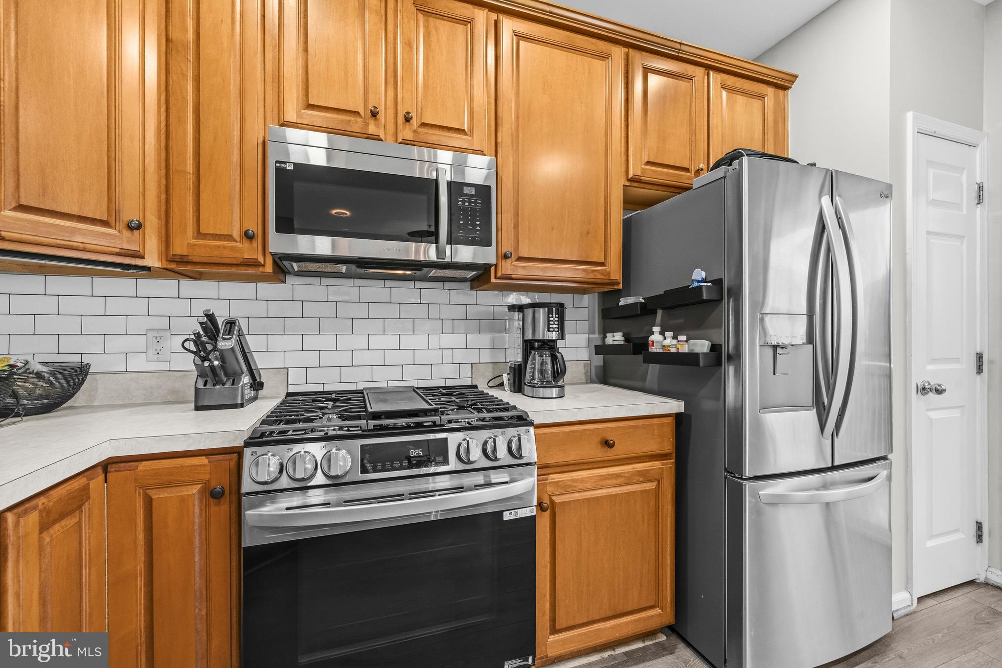 AMBER SPRING CONDOMINIUMS - Residential