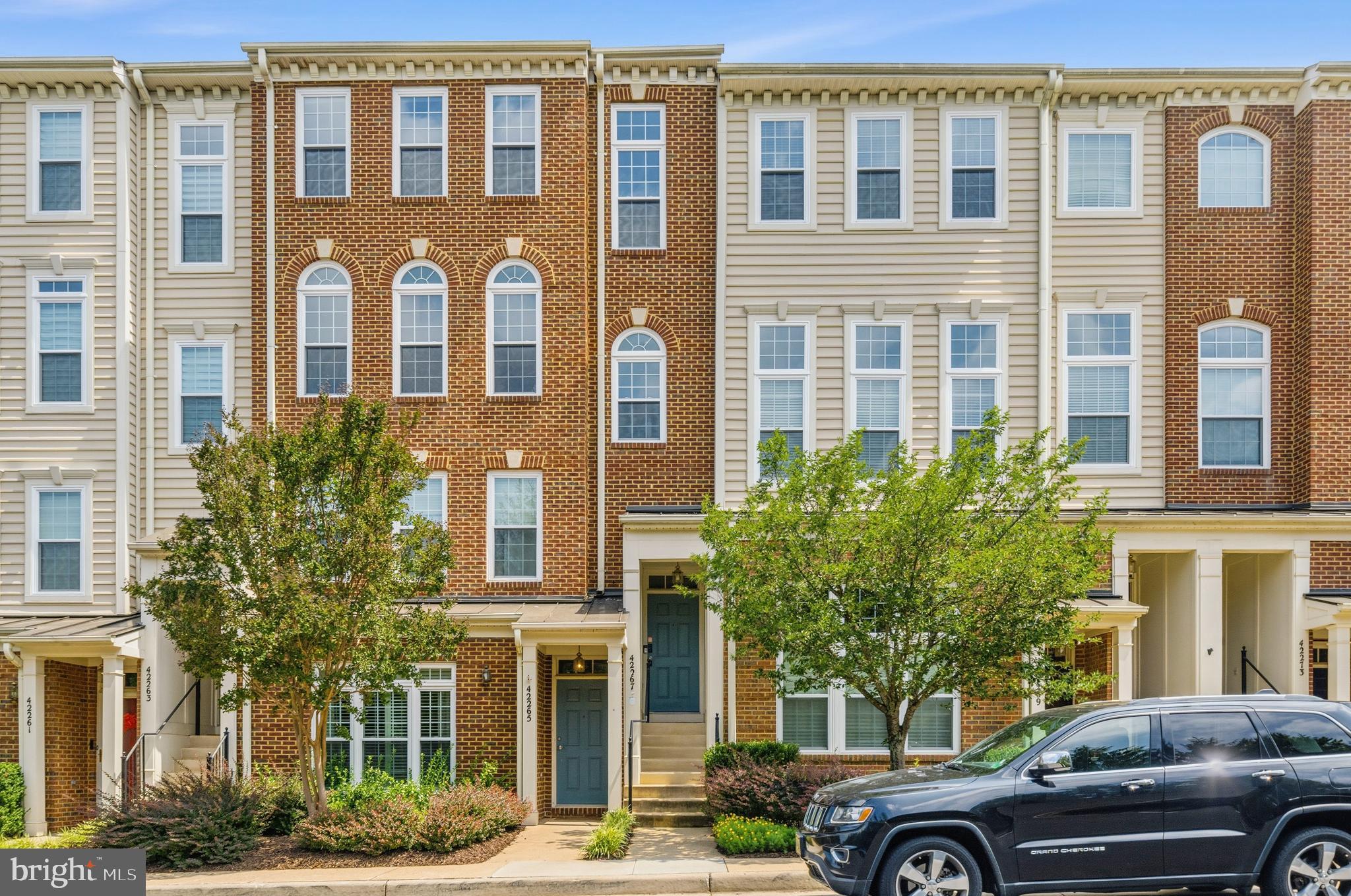 AMBER SPRING CONDOMINIUMS - Residential