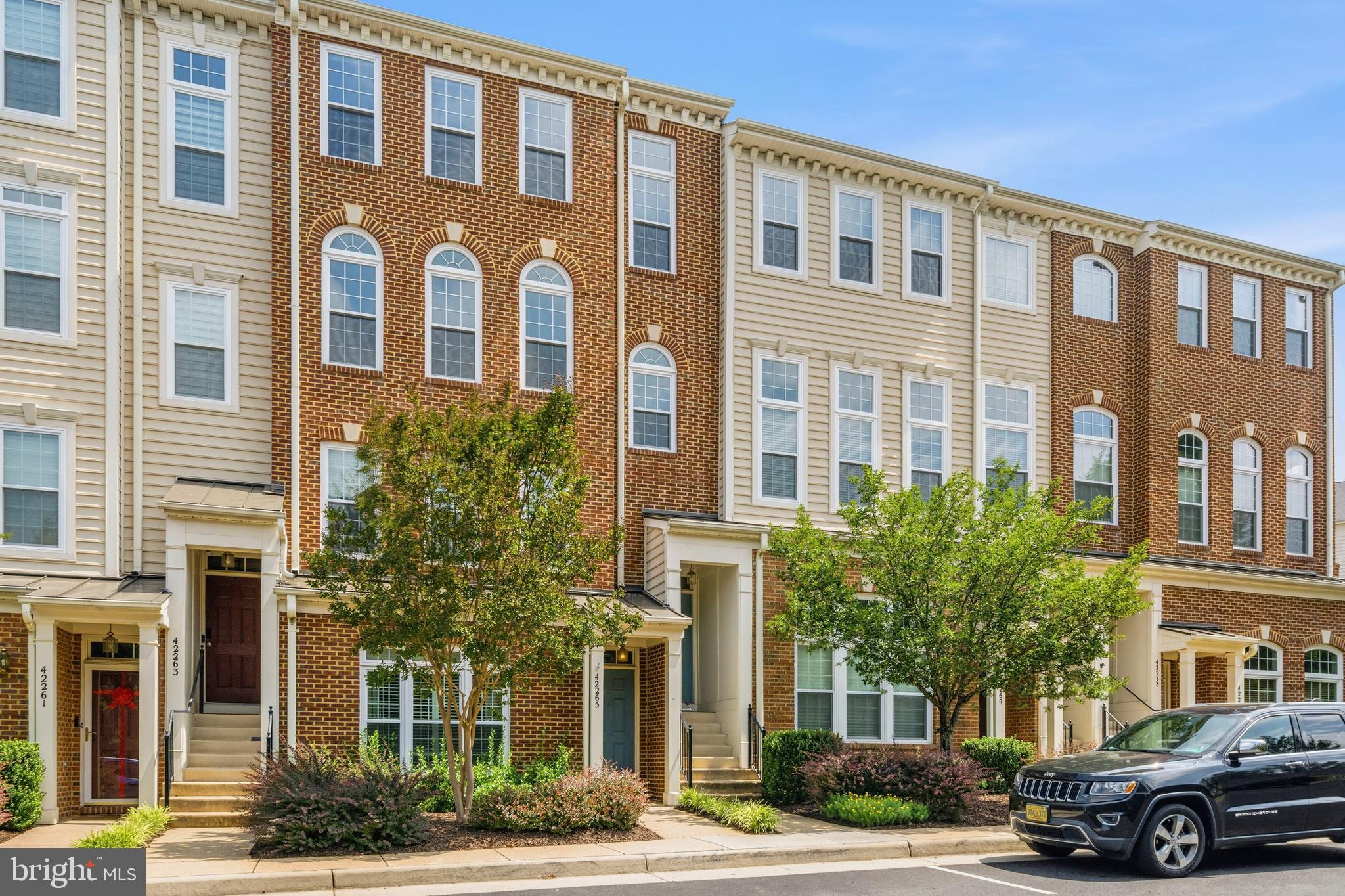 AMBER SPRING CONDOMINIUMS - Residential