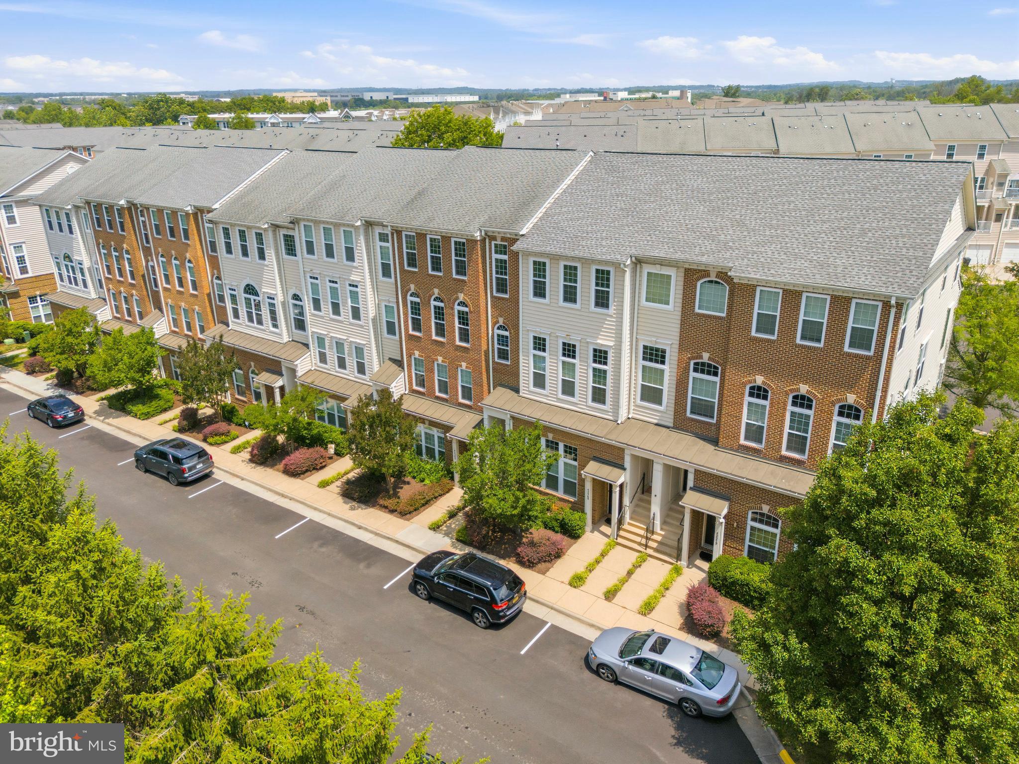 AMBER SPRING CONDOMINIUMS - Residential