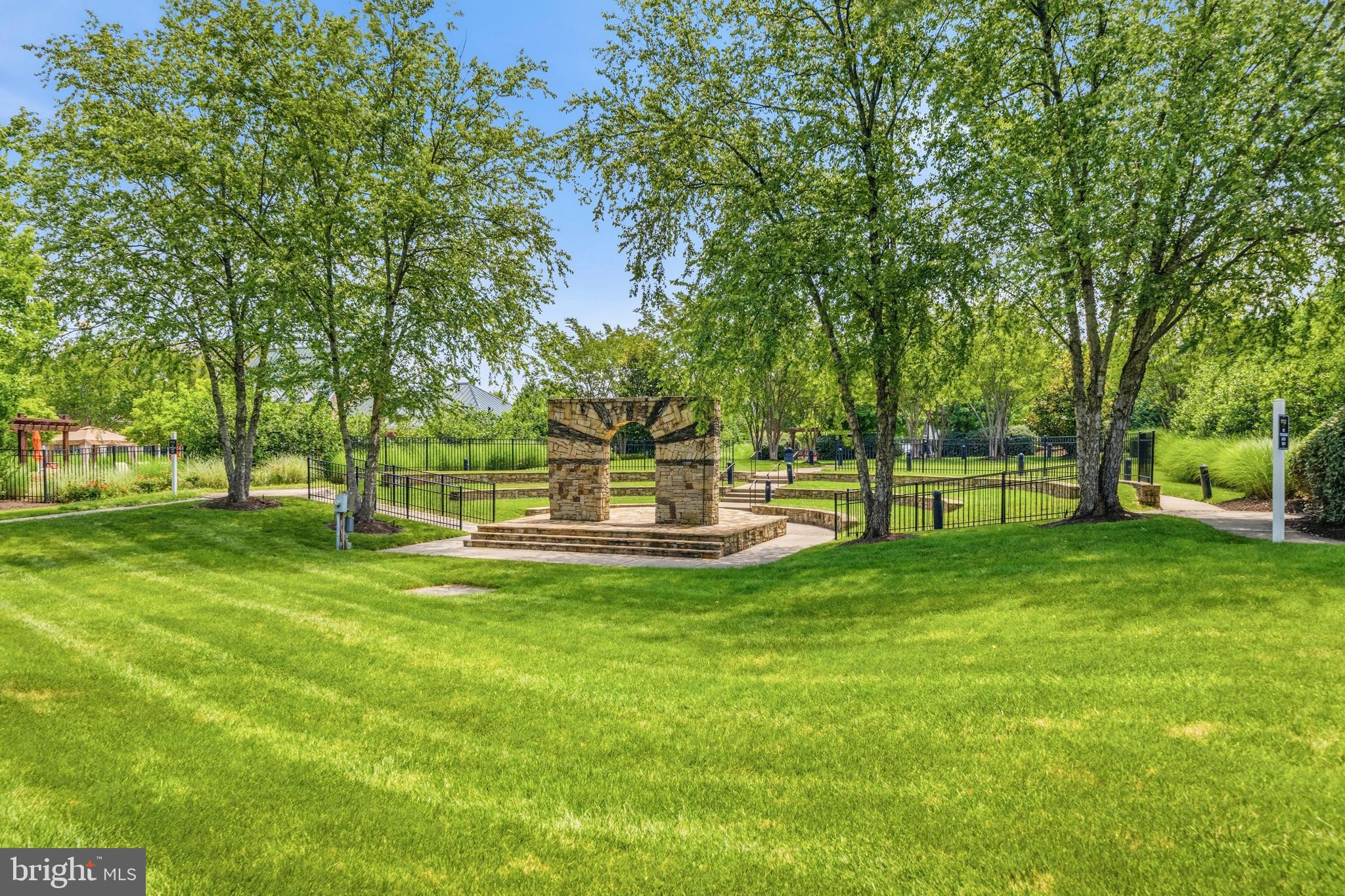 AMBER SPRING CONDOMINIUMS - Residential