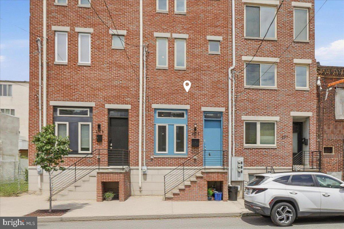 POINT BREEZE - Residential