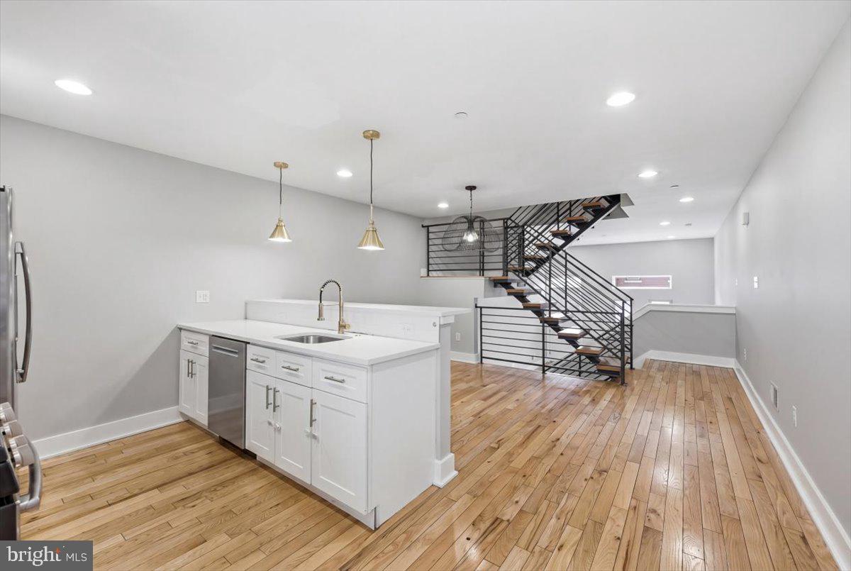 POINT BREEZE - Residential