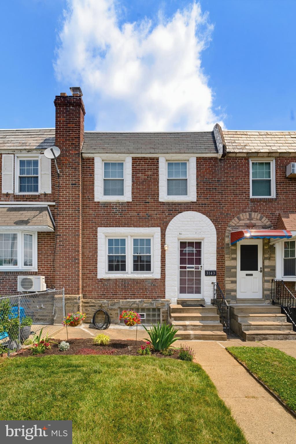 MAYFAIR (WEST) - Residential