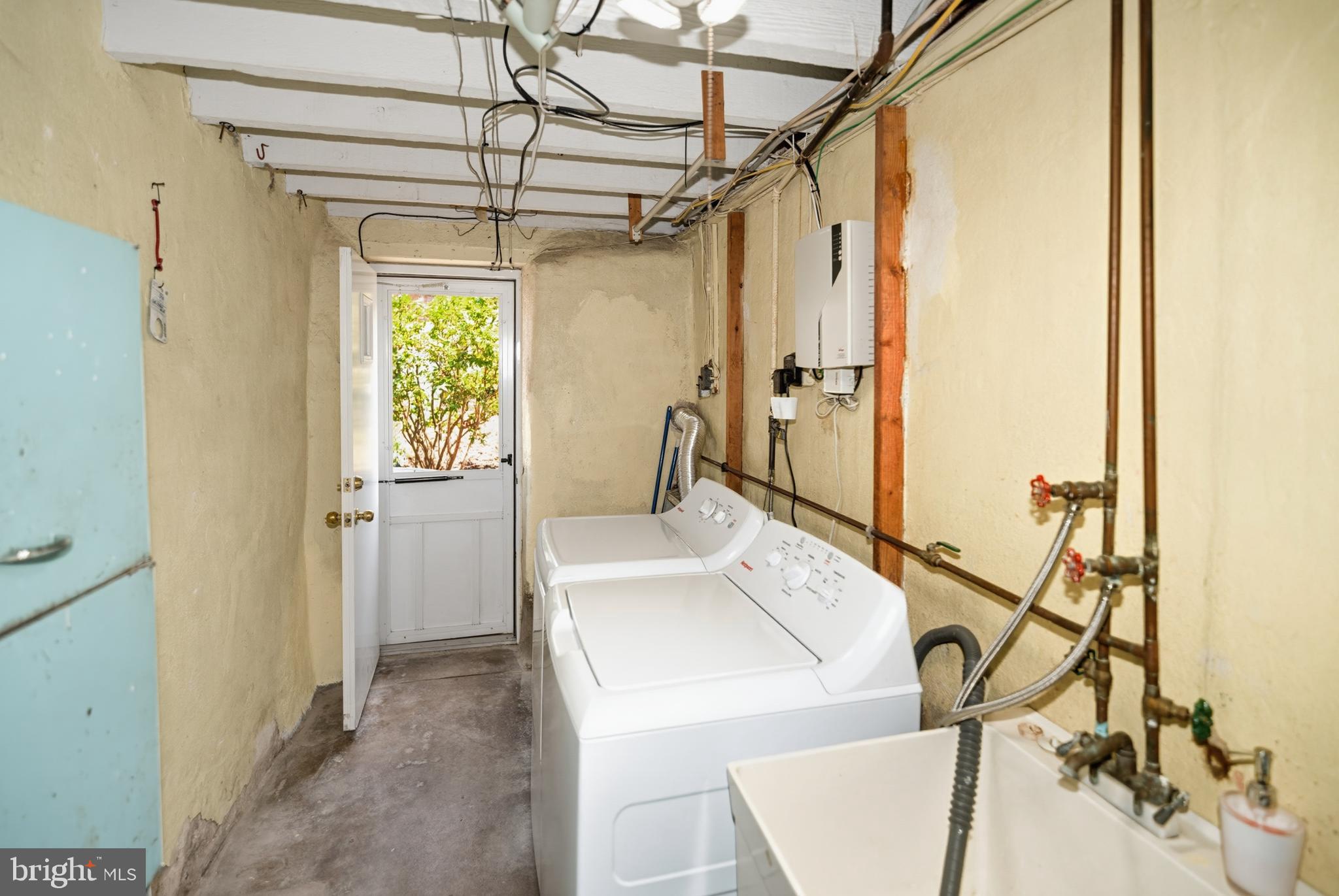 MAYFAIR (WEST) - Residential
