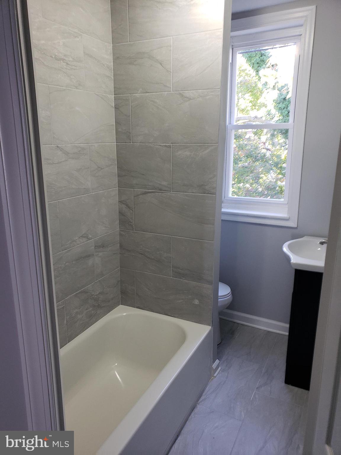 WEST OAK LANE - Residential